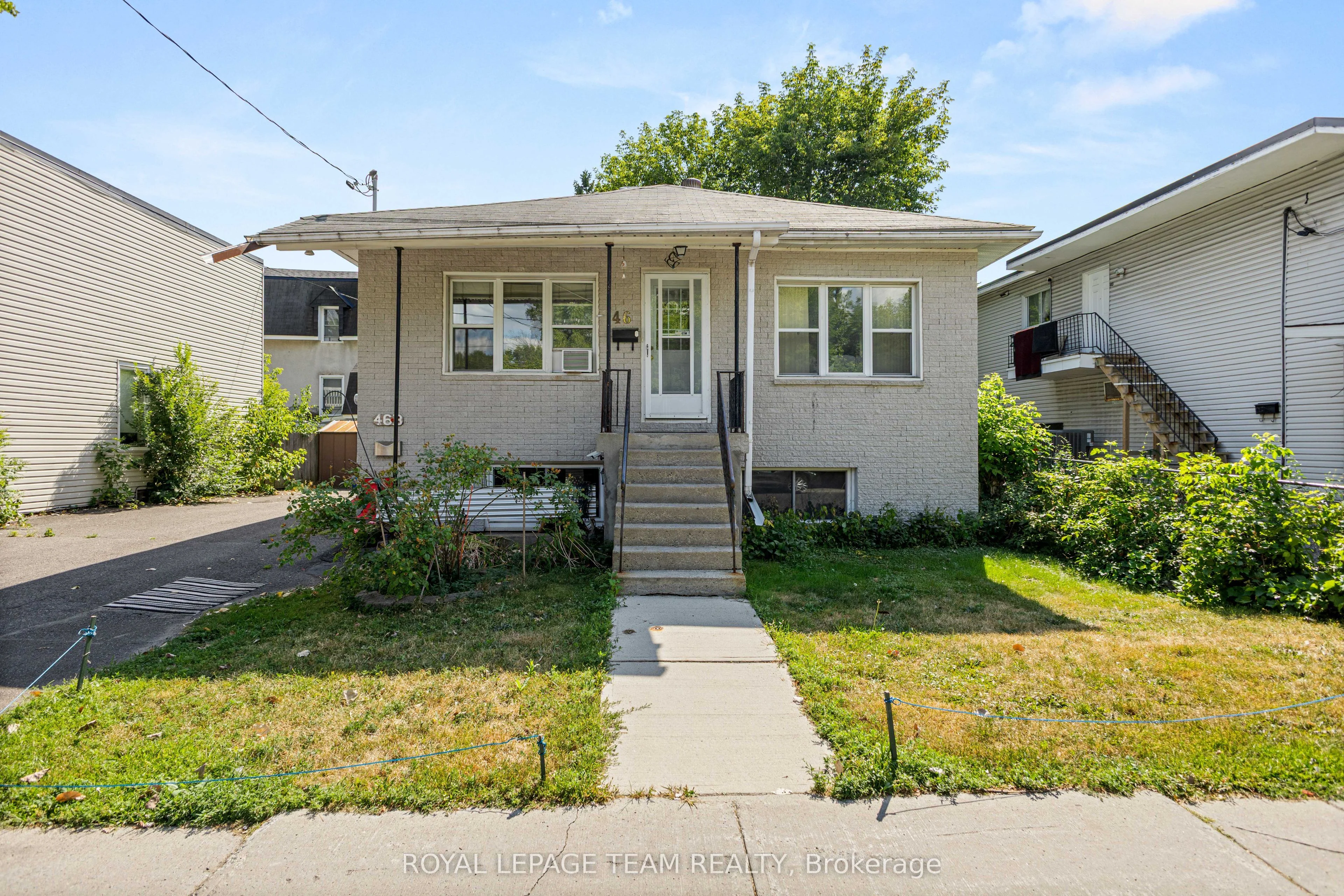 46 Jolliet Street, Vanier and Kingsview Park, ON K1L 5H5