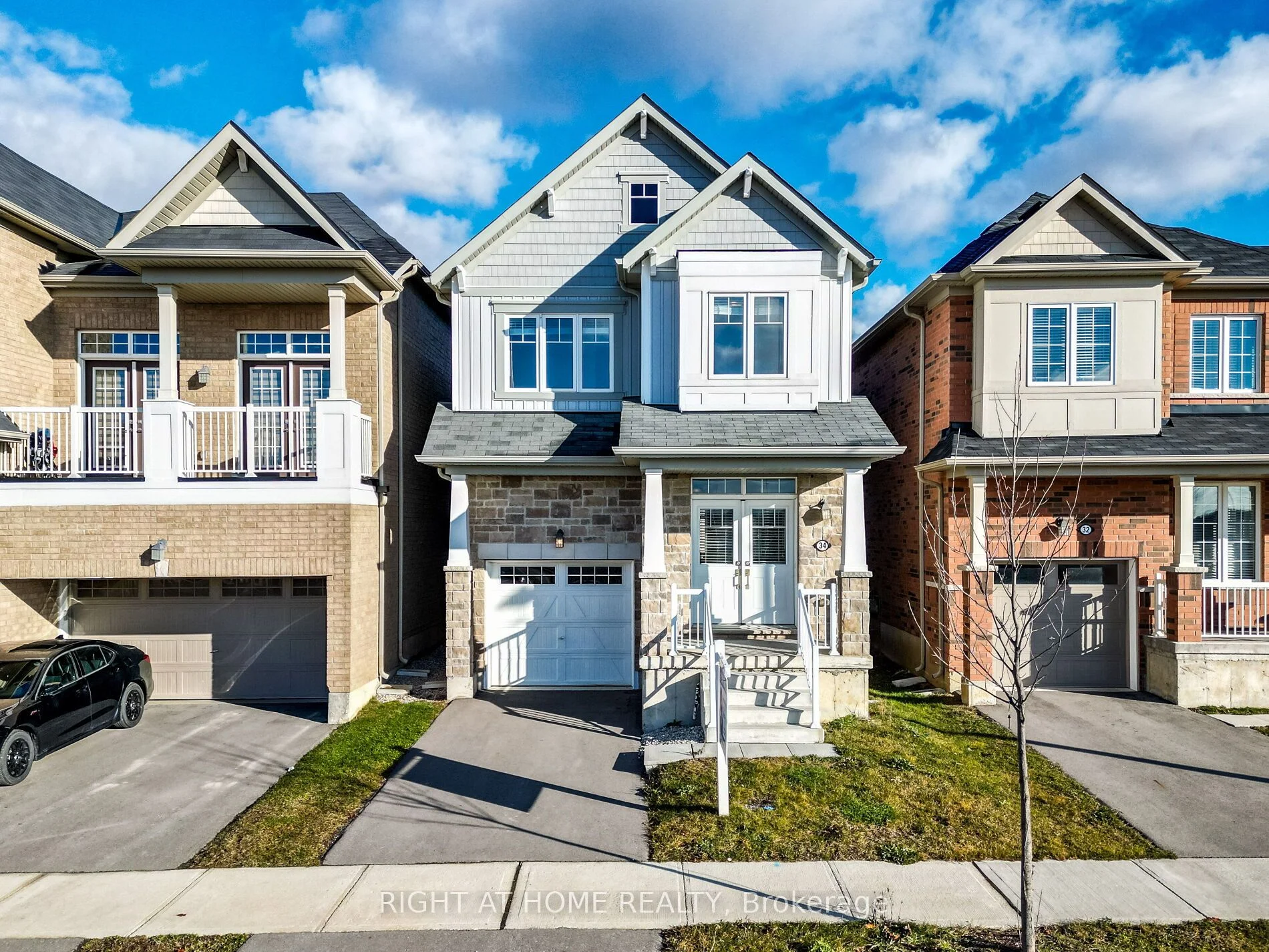 34 MacLachlan Avenue, Haldimand, ON N3W 0C5