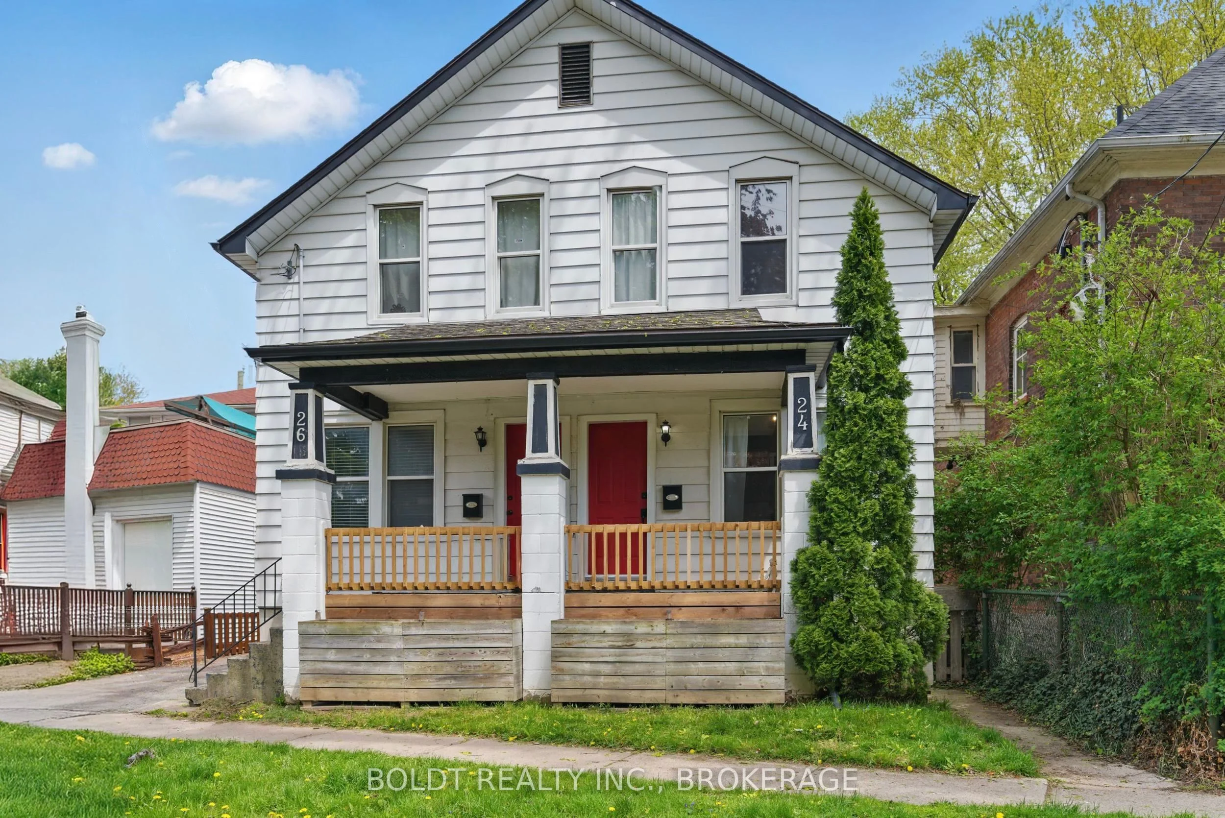 24-26 York Street, St. Catharines, ON L2R 6B9