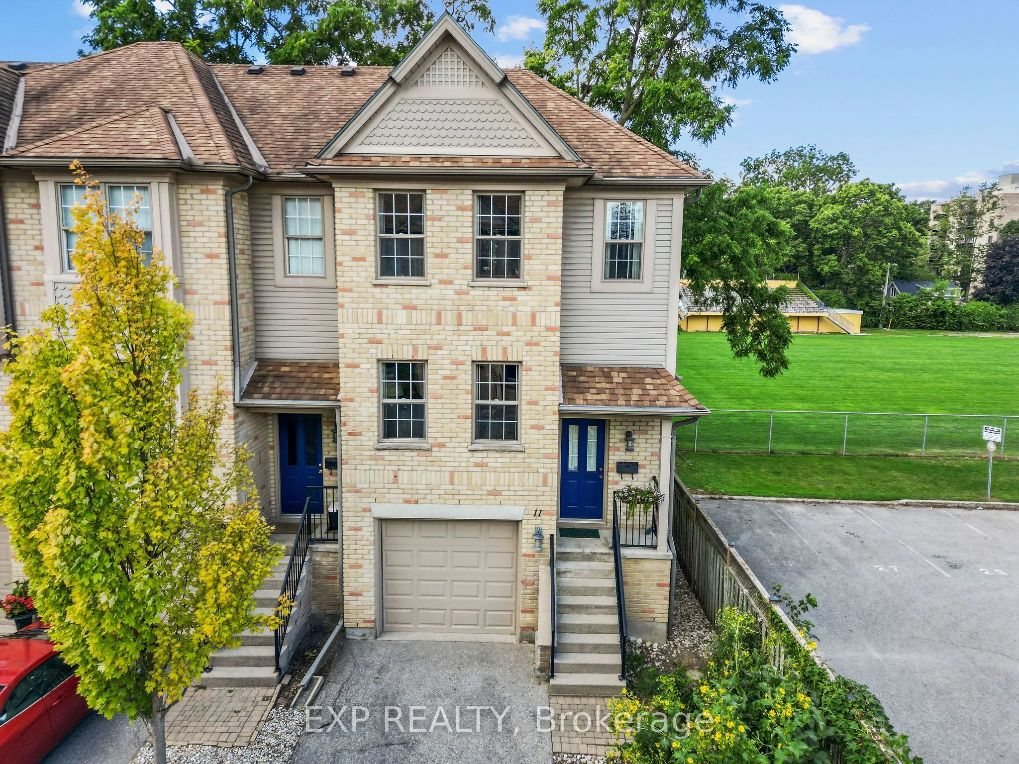 609 COLBORNE Street 11, London East, ON N6B 2V3