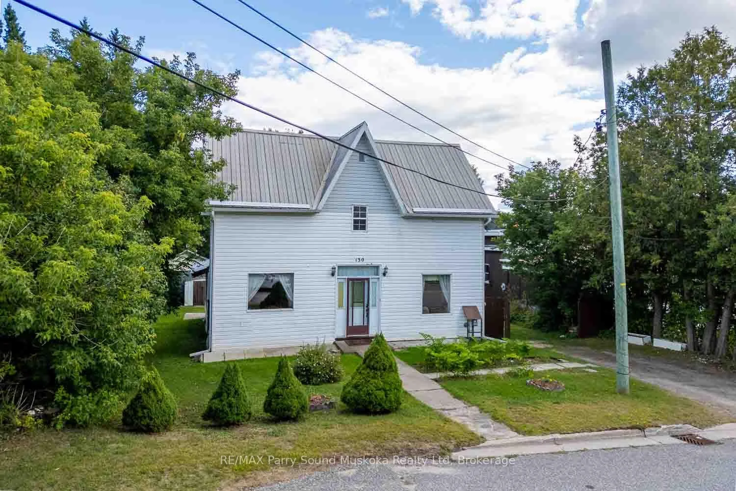 130 Queen Street, Burk's Falls, ON P0A 1C0
