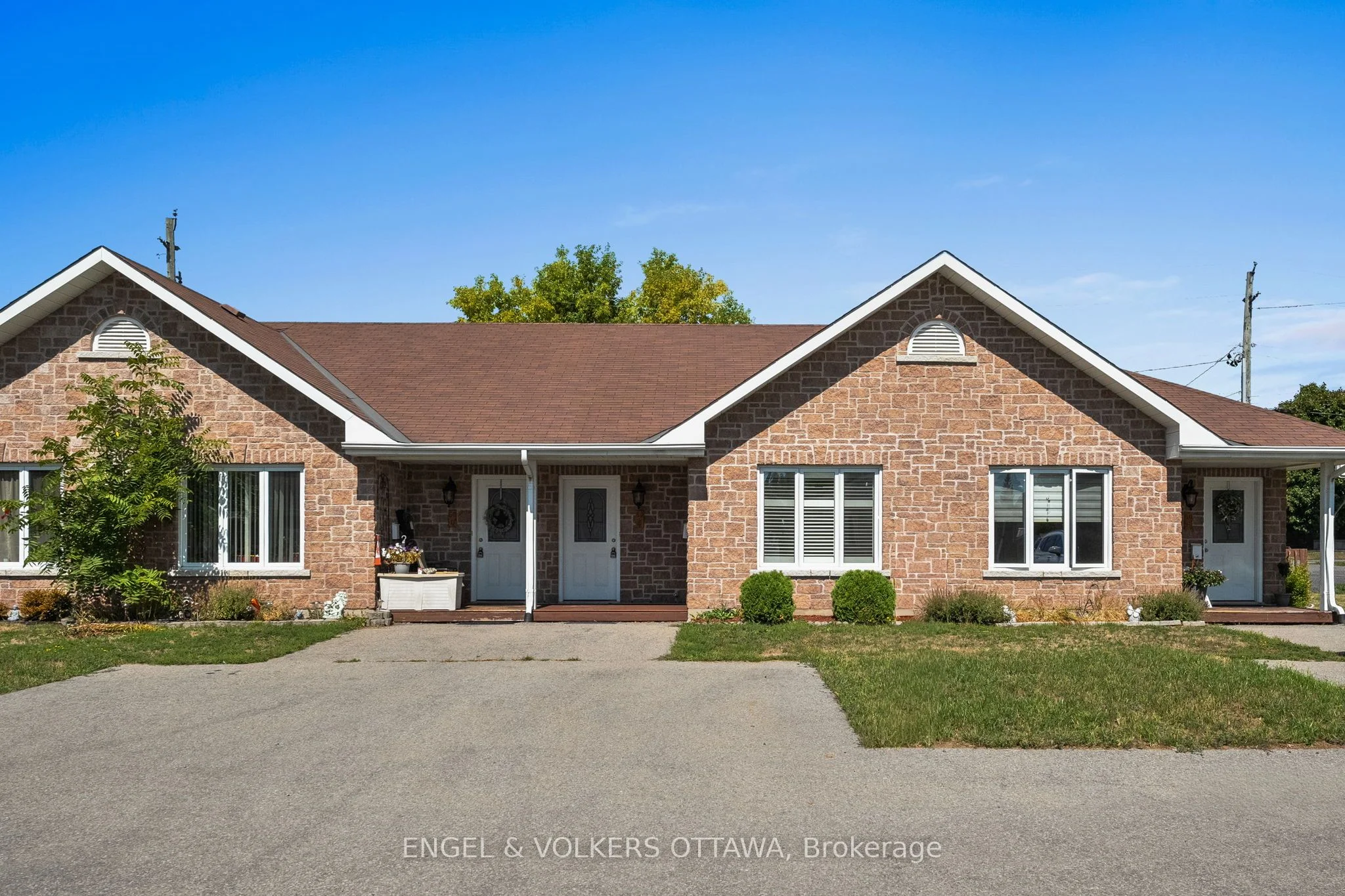 50 Fifth Street E E, South Dundas, ON K0C 1X0