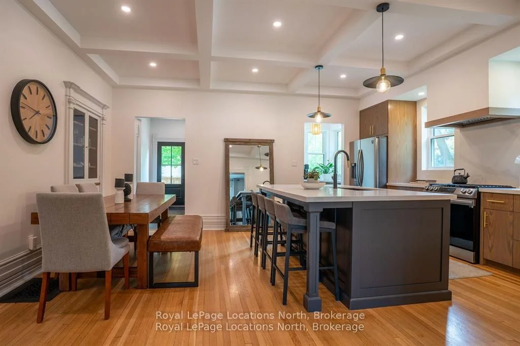 163 Trowbridge Street W, Meaford, ON N4L 1G3