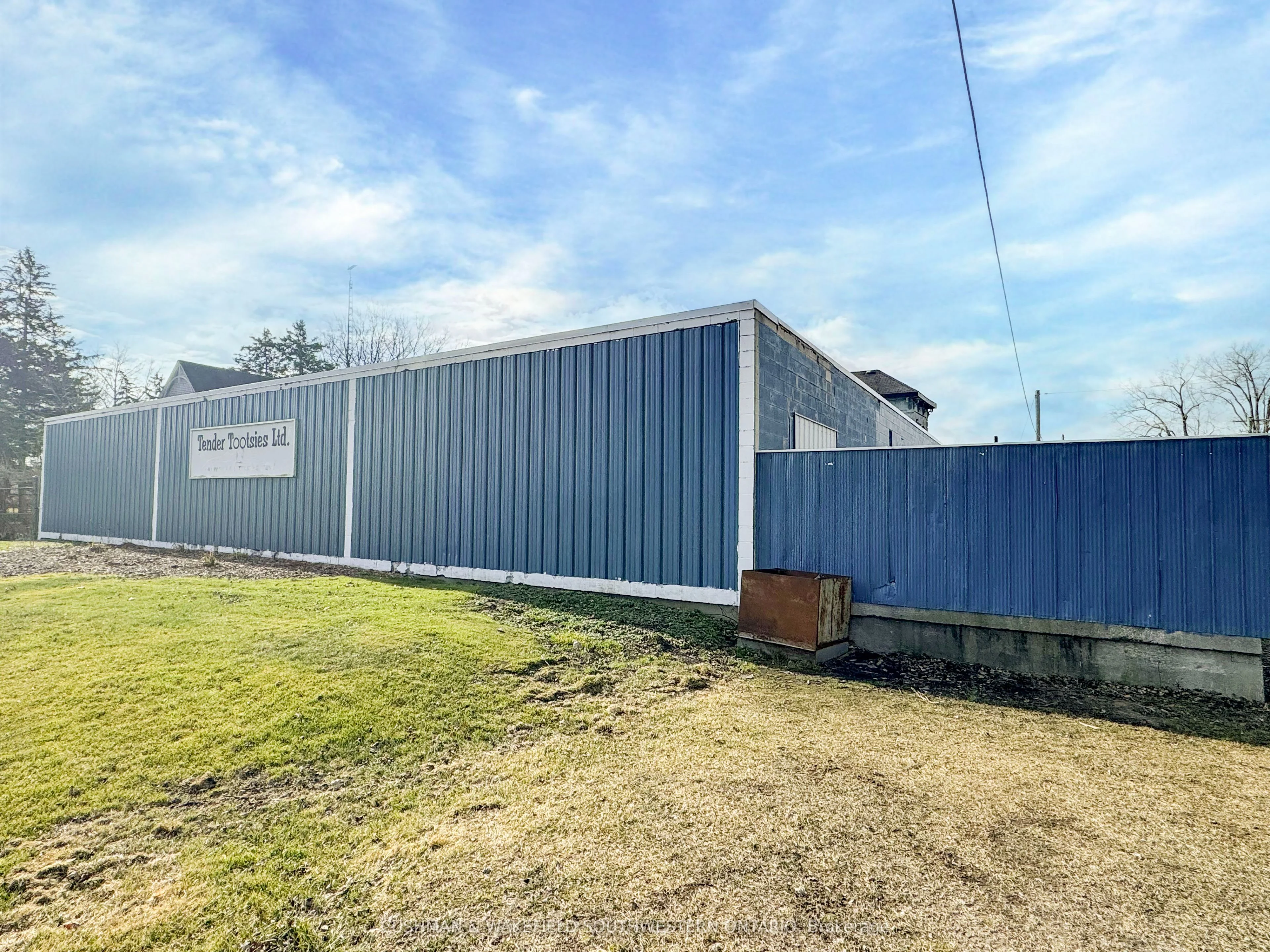 126 Main Street, Southwest Middlesex, On N0l 1m0