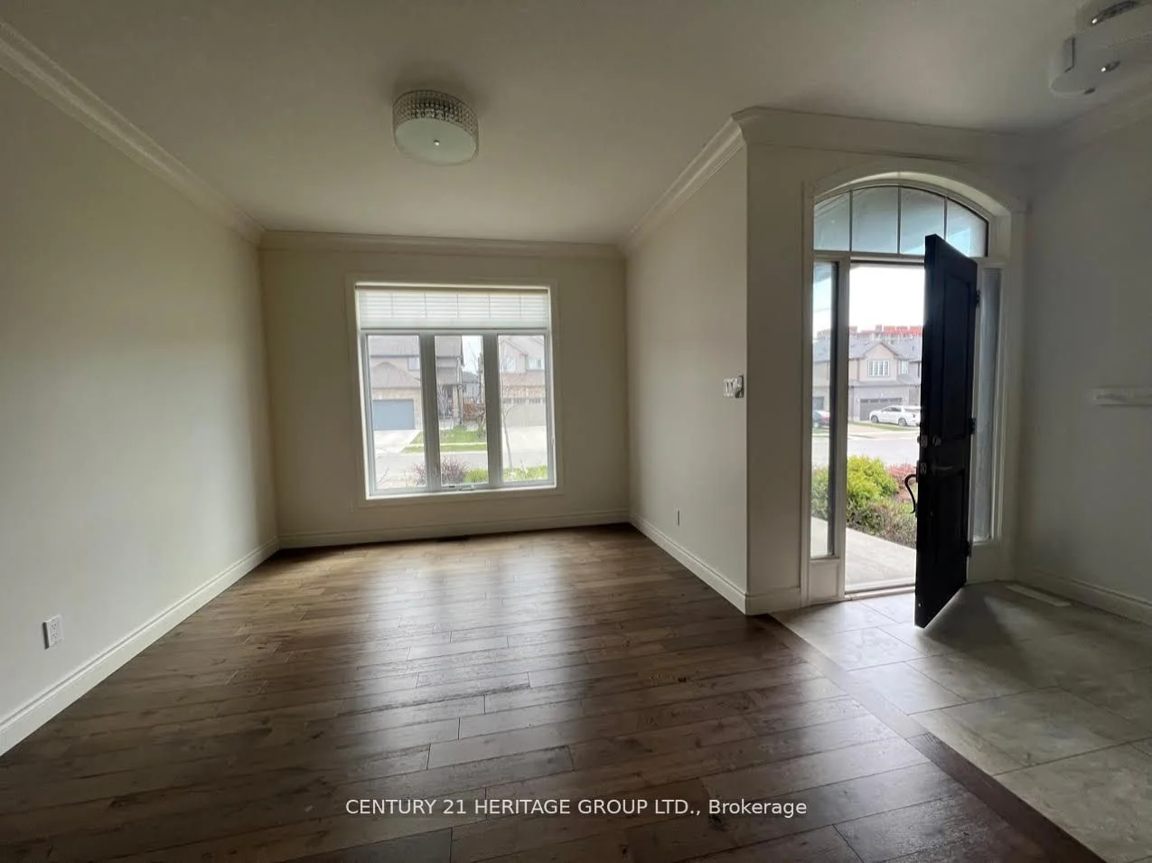 3547 Singleton Avenue, London South, On N6l 0c2