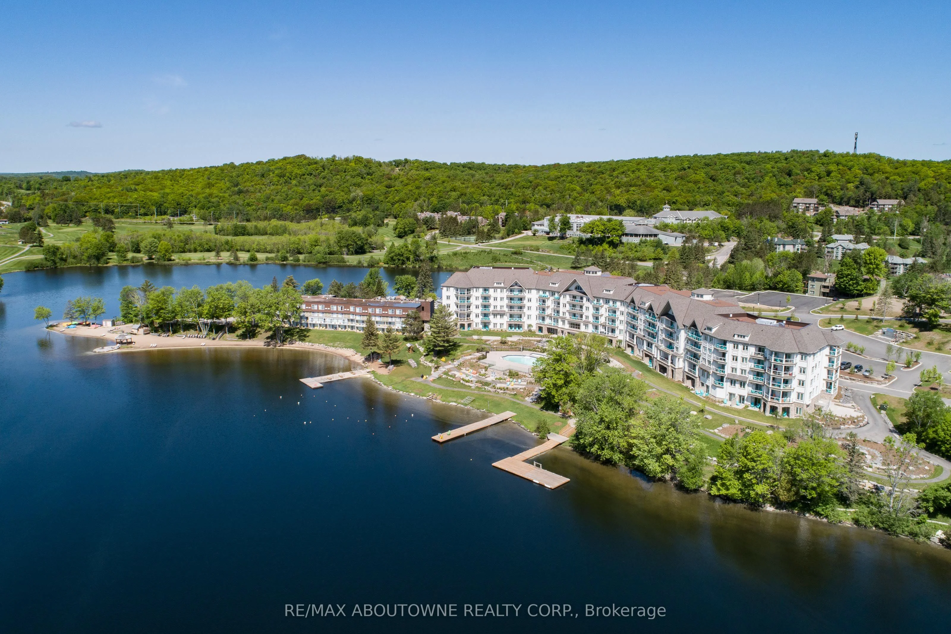 25 PEN LAKE POINT Road 332, Huntsville, ON P1H 1A9