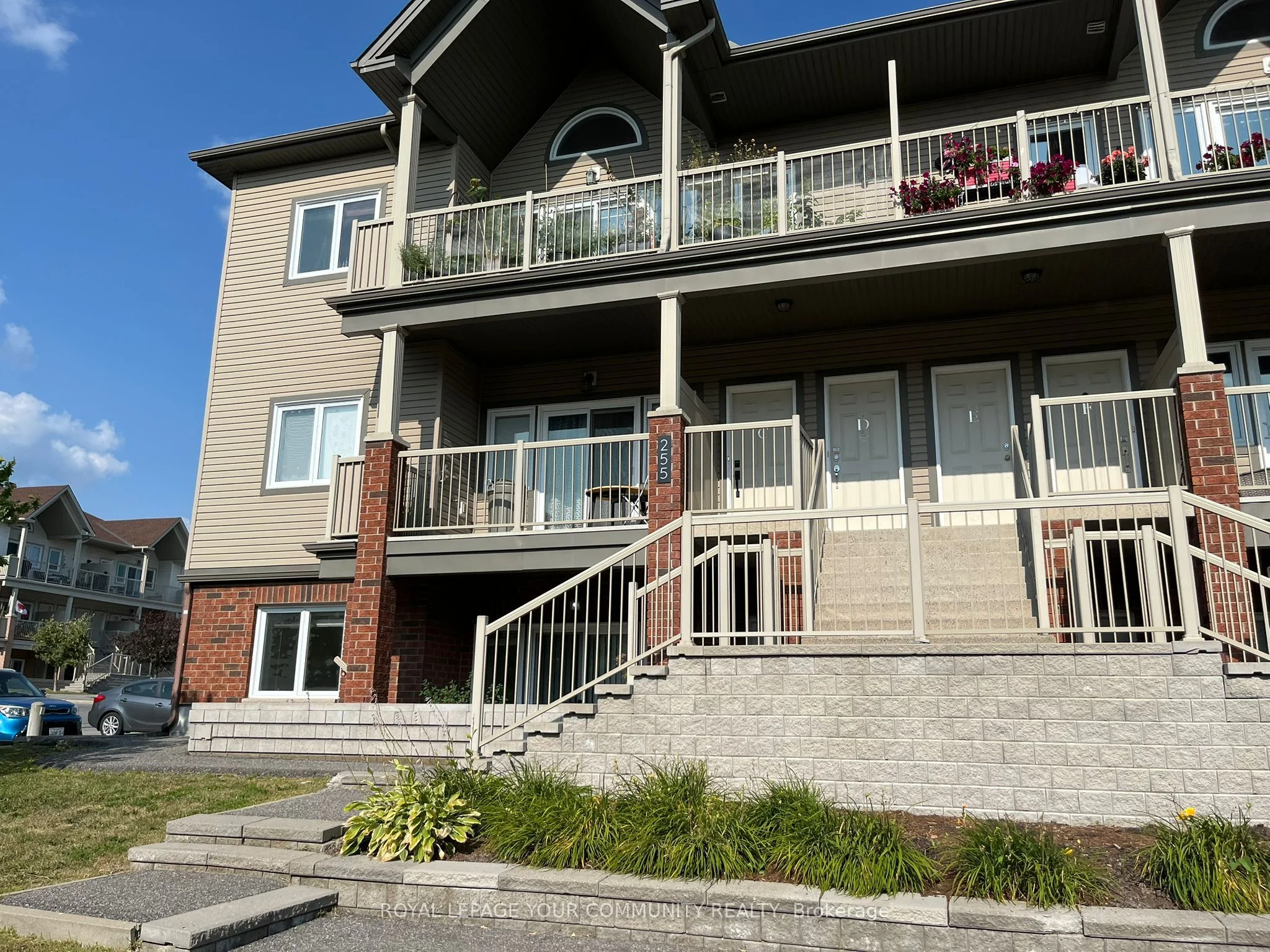 255A Meadowlilly Road, Blossom Park - Airport and Area, ON K1T 0K5
