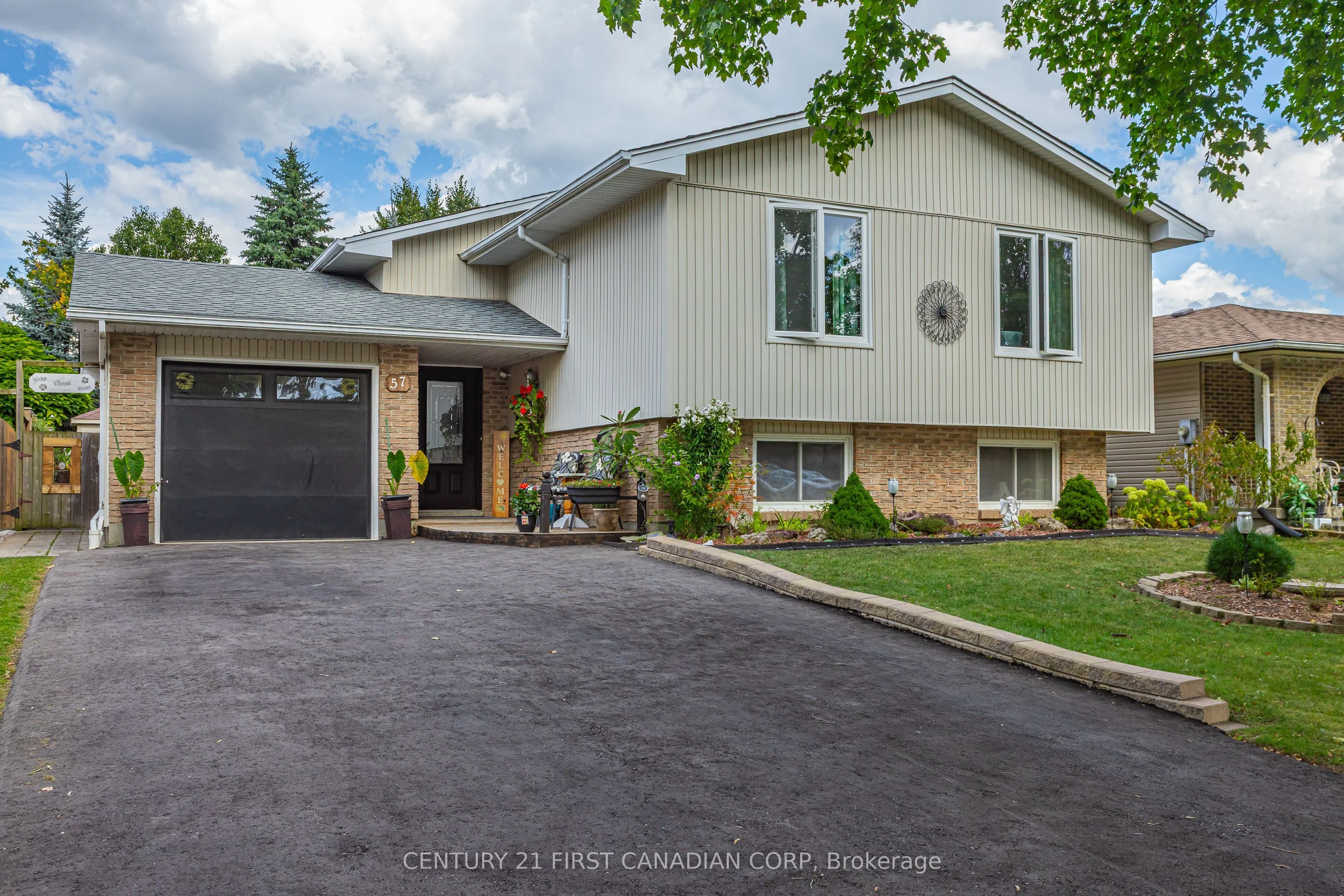 57 Tumbleweed Crescent, London South, ON N6E 2N6