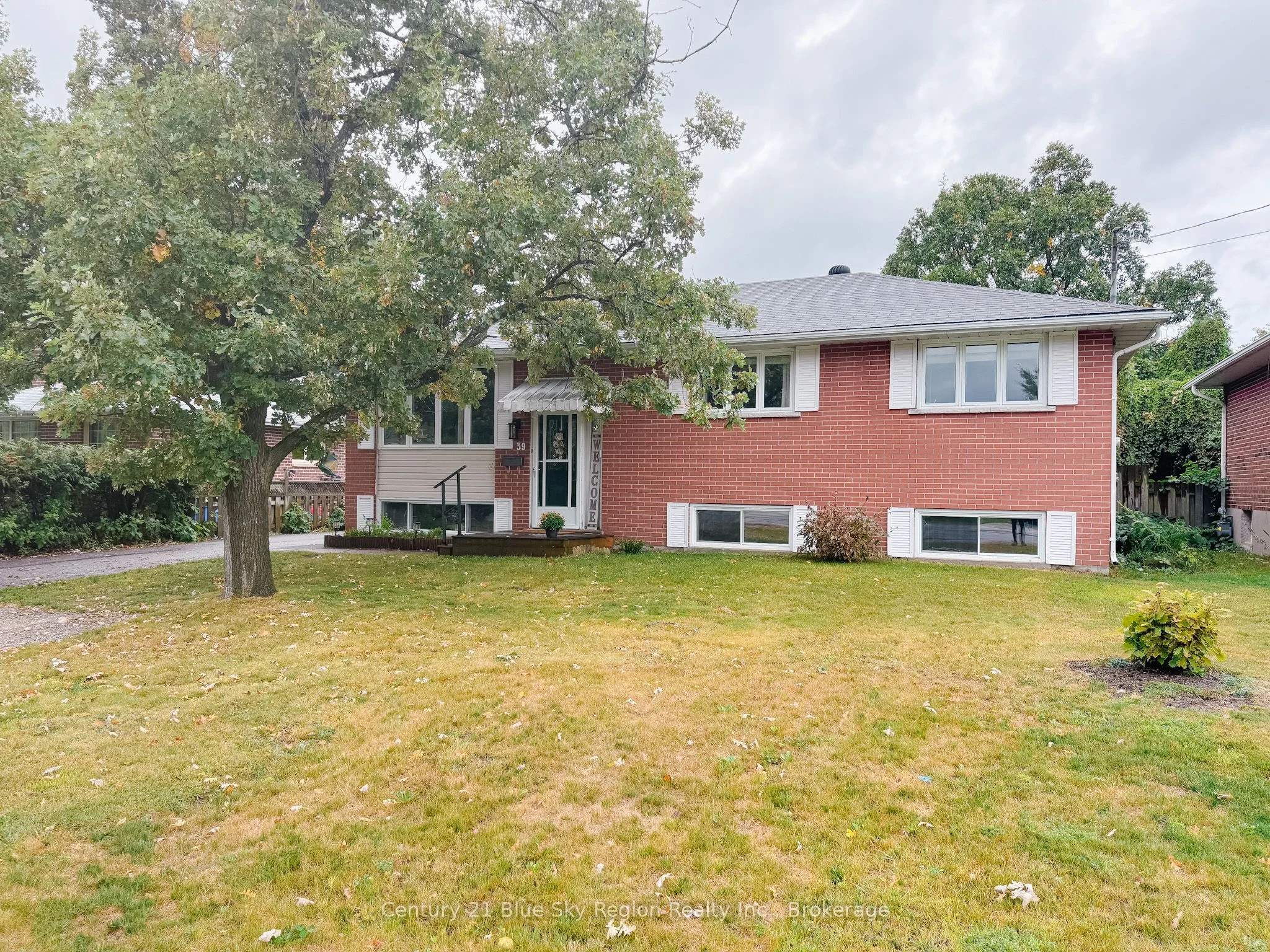 39 Prince Edward Drive, North Bay, ON P1A 2T6