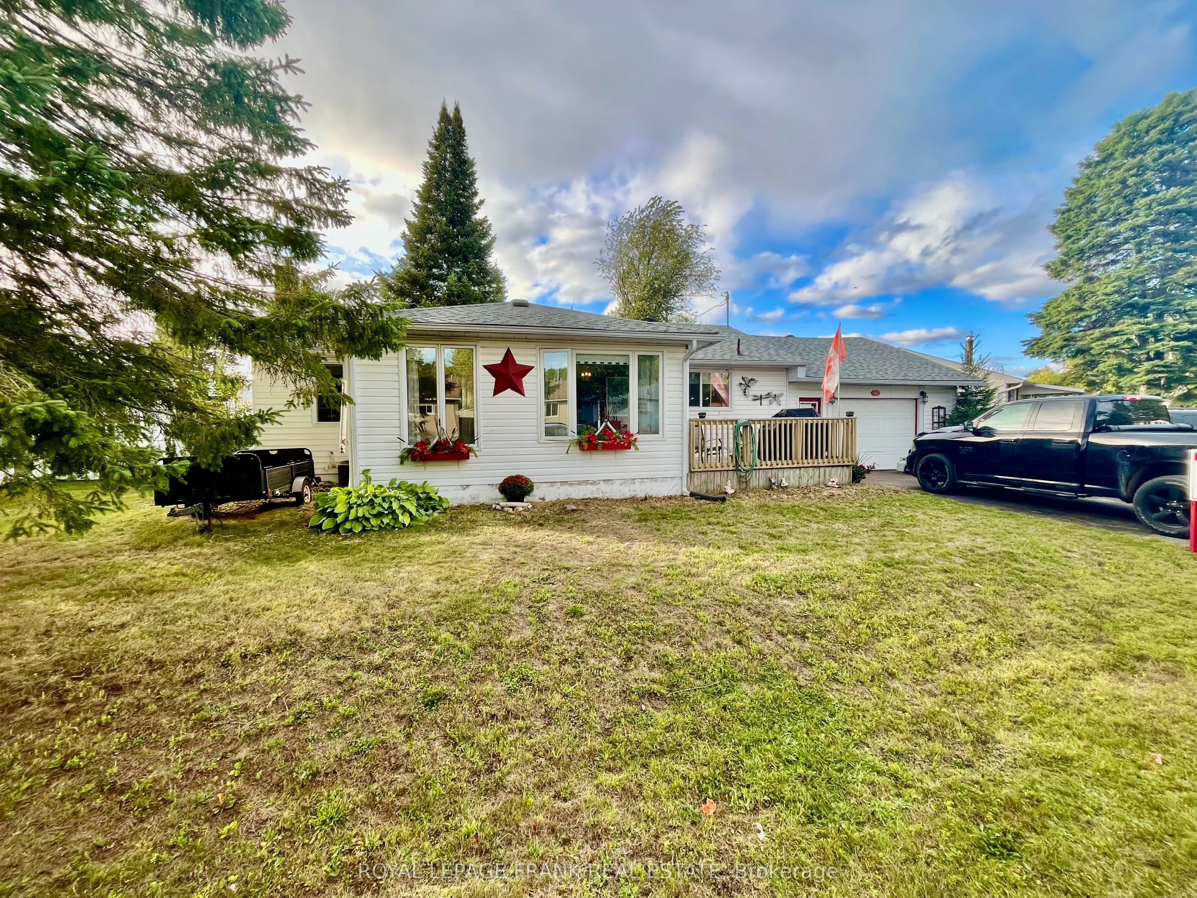 26 Larch Street, Highlands East, ON K0L 1M0