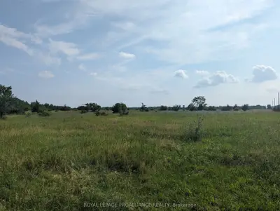 Vacant Land in Stirling-Rawdon