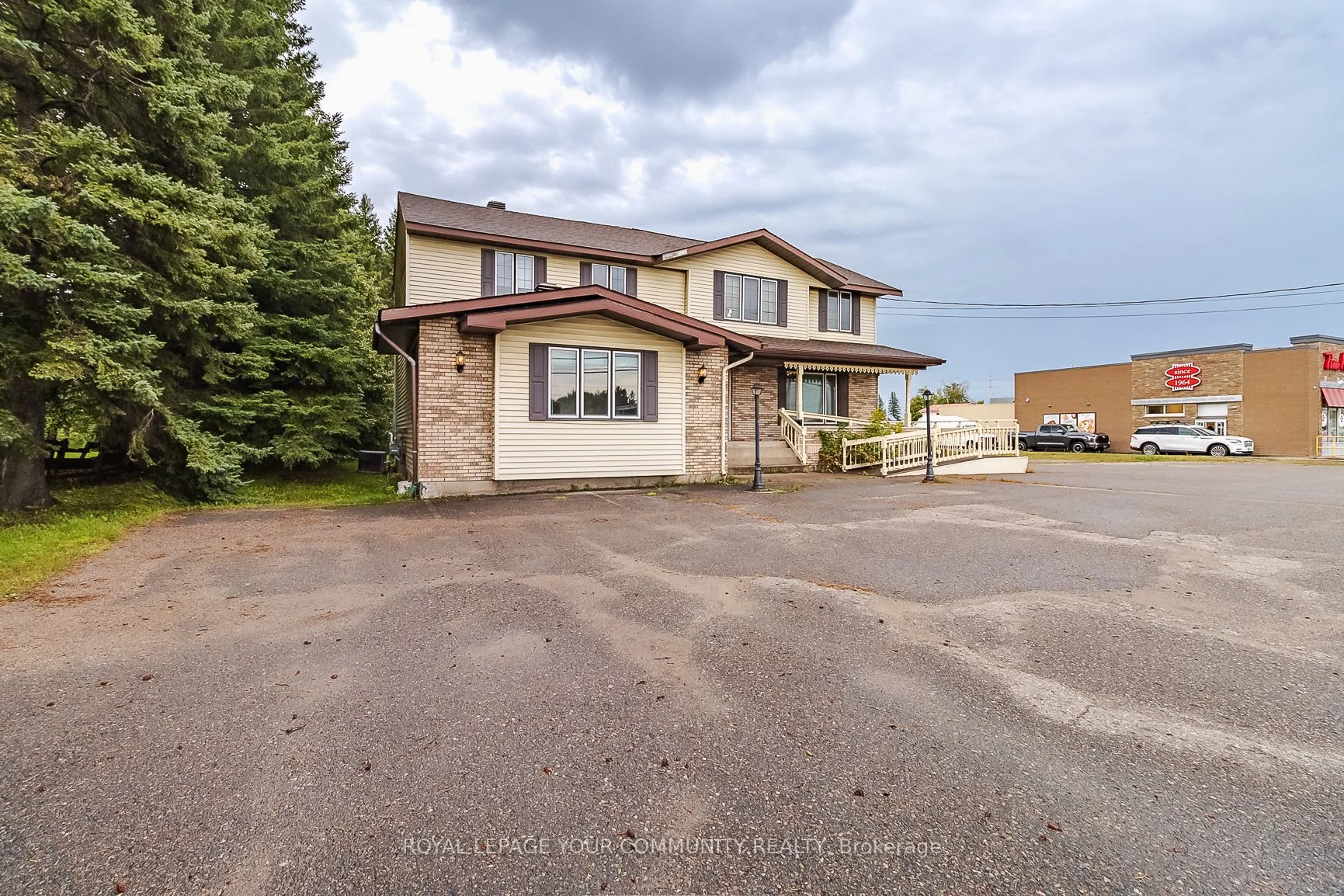 920 Great Northern Road, Sault Ste Marie, ON P6B 0B6
