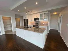 260 Villagewalk Boulevard 710, London North, ON N6G 0W6