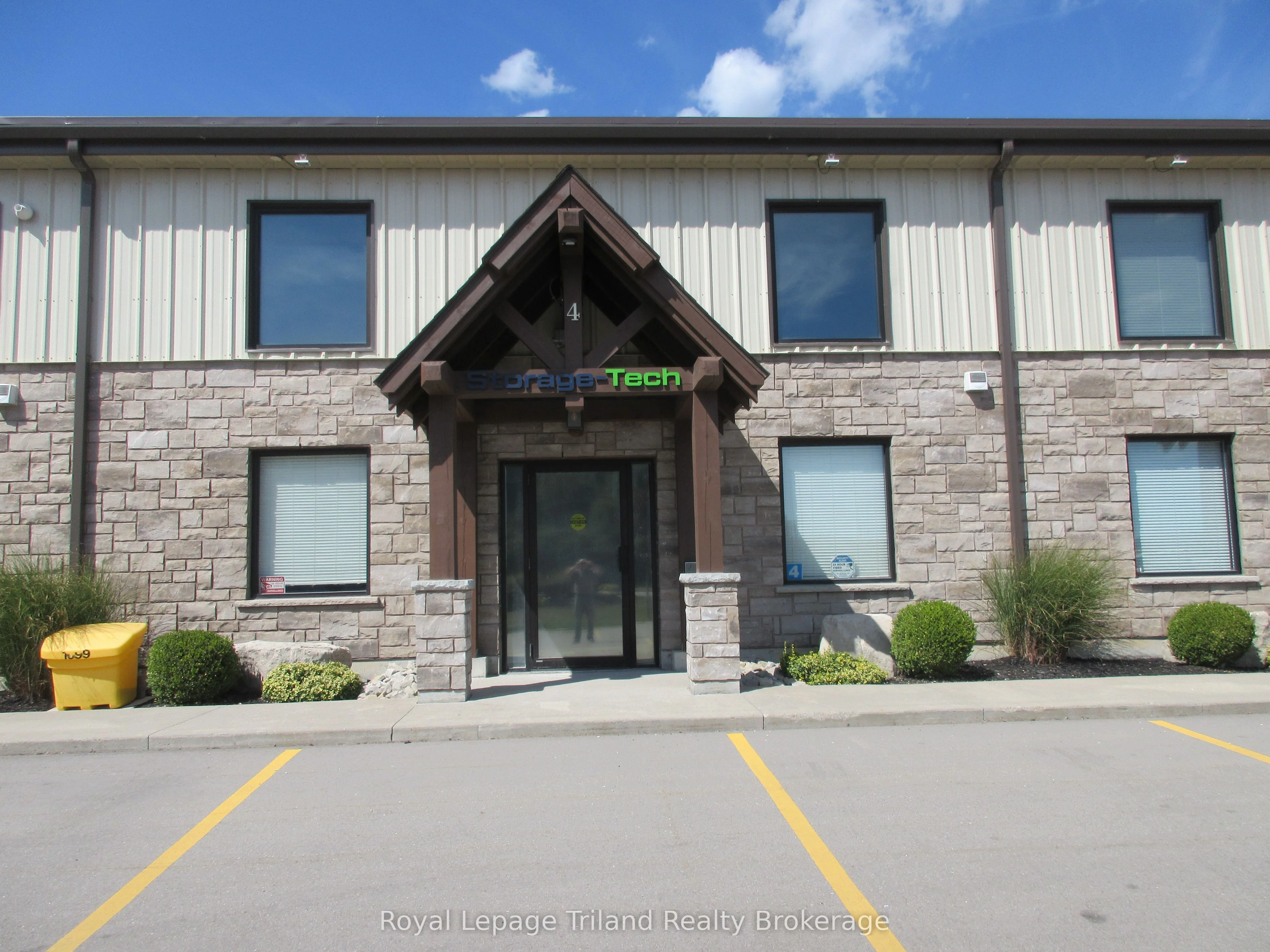1099 Commerce Way 4, Woodstock, ON N4V 0A2