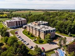 8111 Forest Glen Drive 401, Niagara Falls, ON L2H 2Y7