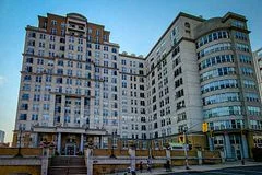 Condo Apartment in Hamilton