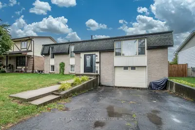Detached in Loyalist