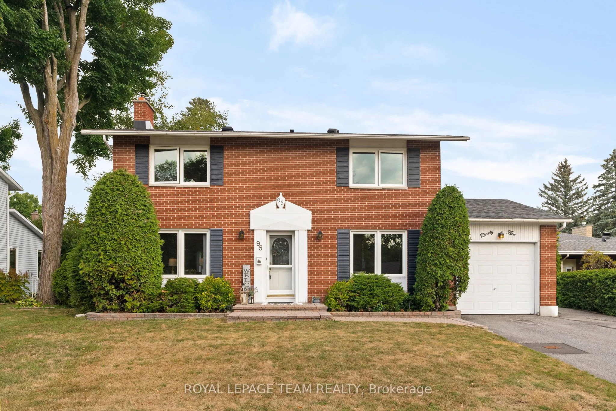 95 Coburn Avenue, Kanata, ON K2L 1G4