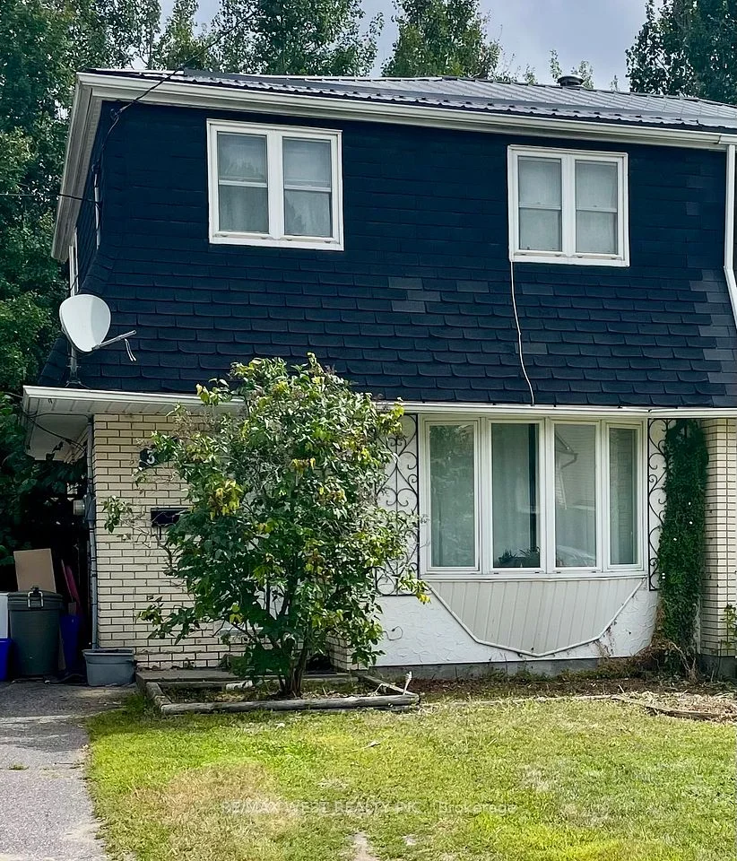 32 Sovereign Drive, North Bay, ON P1A 3S5