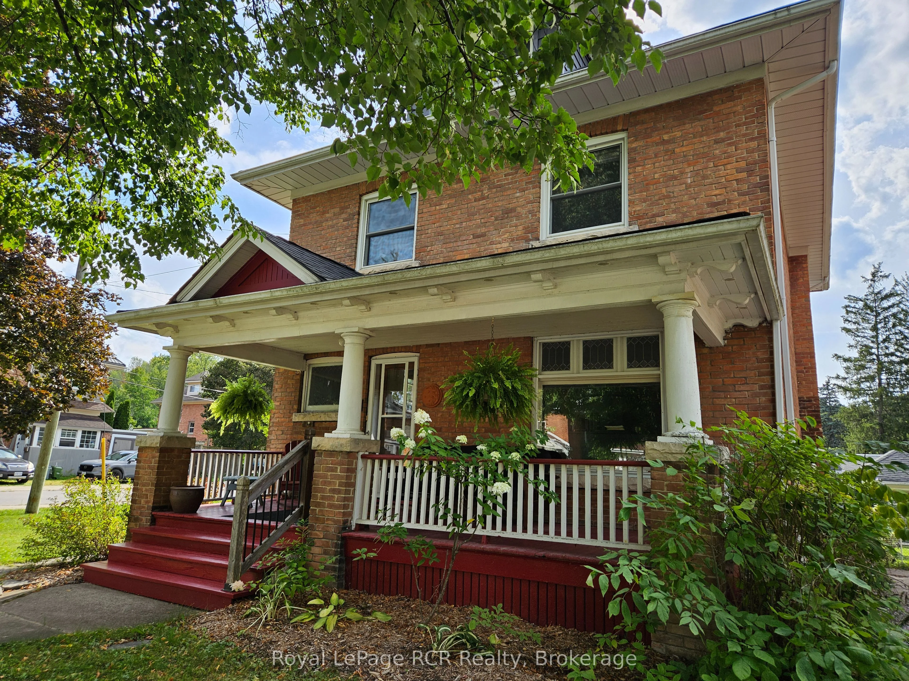 410 2nd Avenue E, Owen Sound, ON N4K 2G3