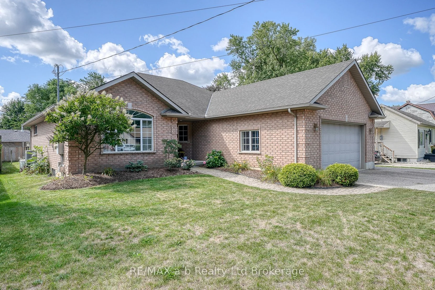 17 Palmer Street W, Norwich, ON N0J 1P0