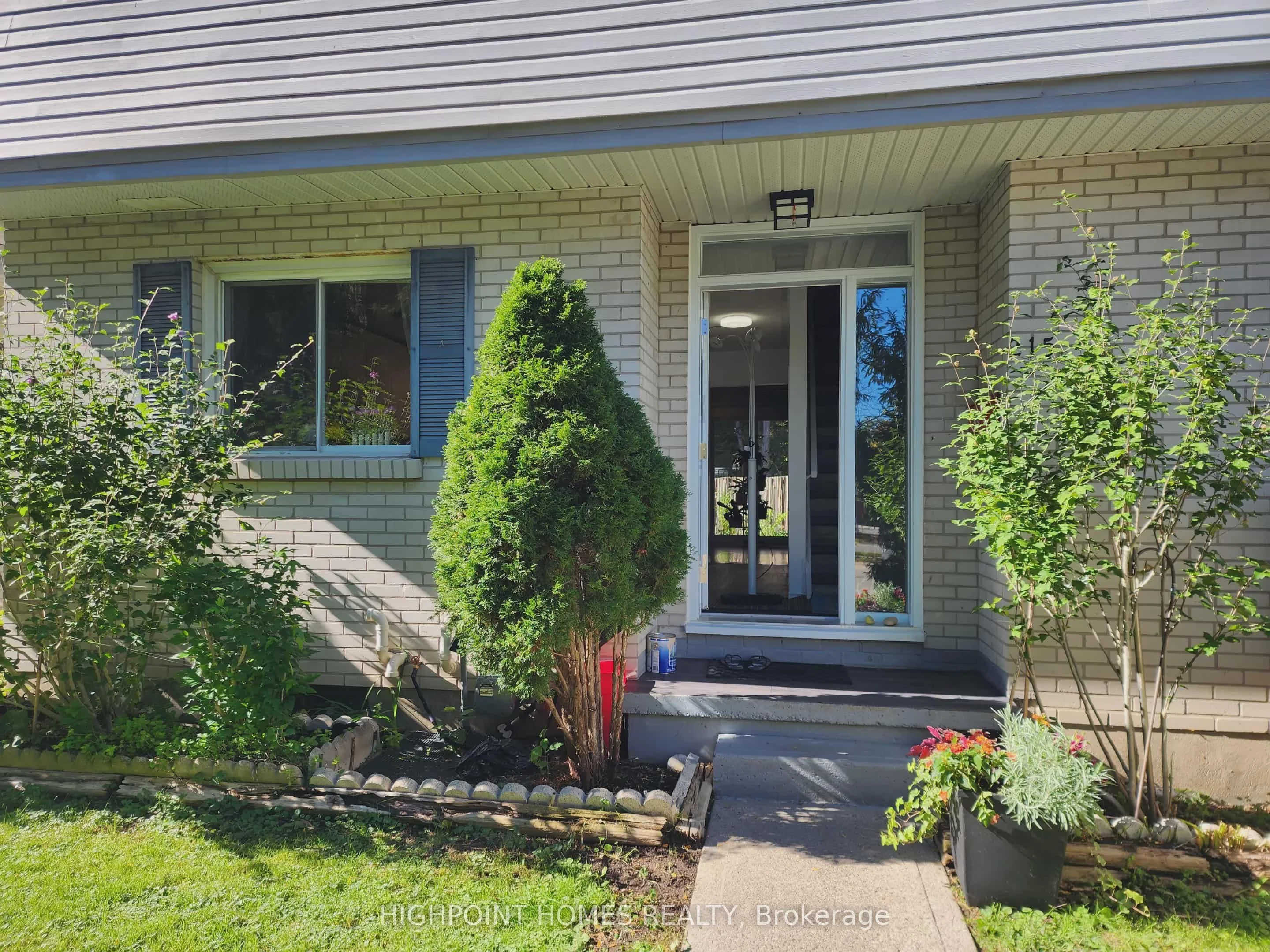 215 Boullee Street, London East, ON N5Y 1T9
