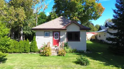Detached in Chatsworth