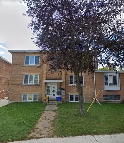 Fourplex in Vanier and Kingsview Park