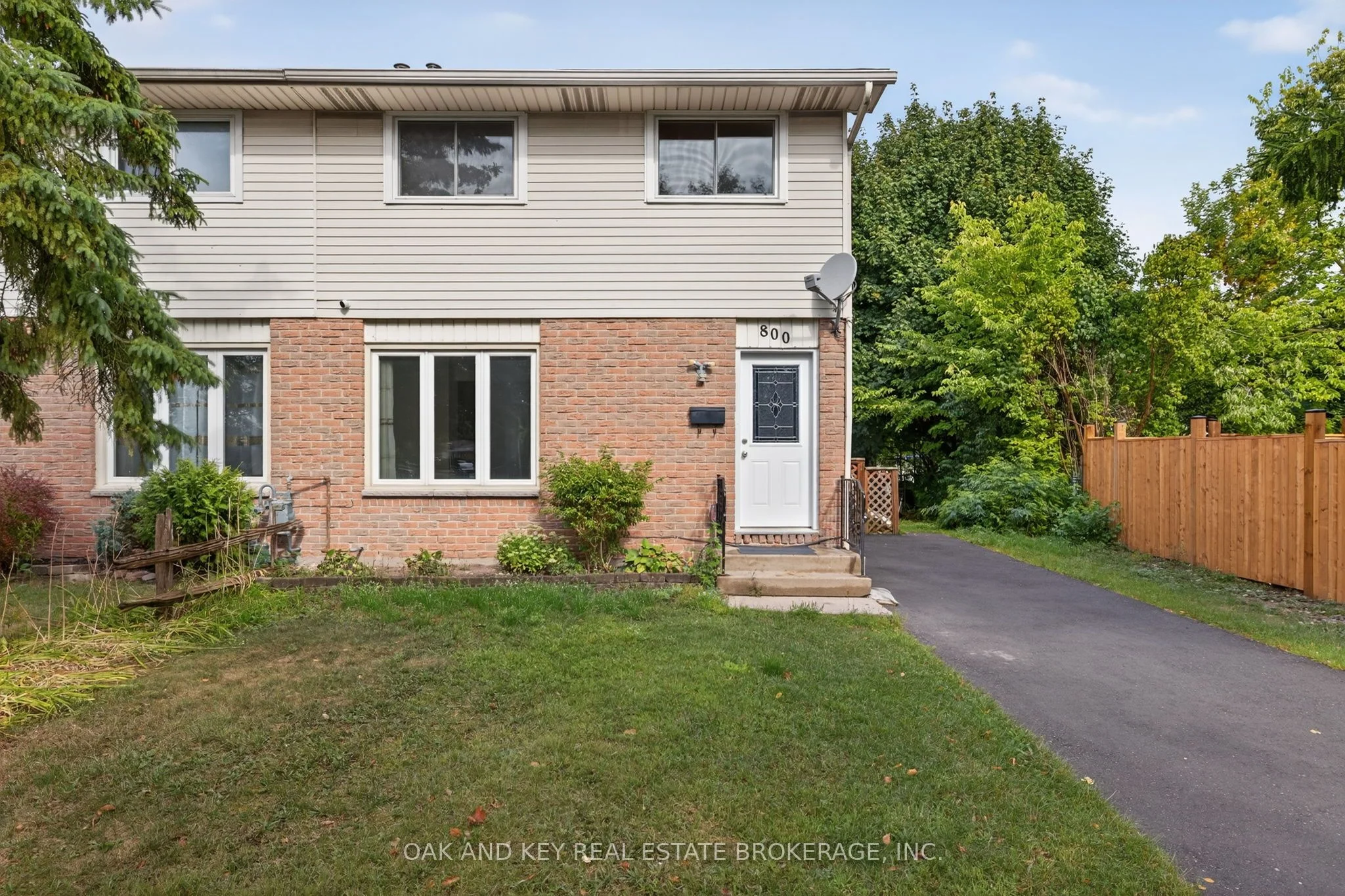 800 Monsarrat Avenue, London East, ON N5Y 4Y6