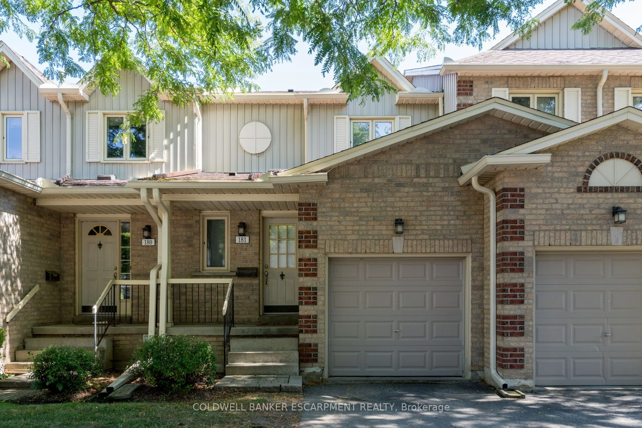 302 College Avenue W 181, Guelph, ON N1G 4T6