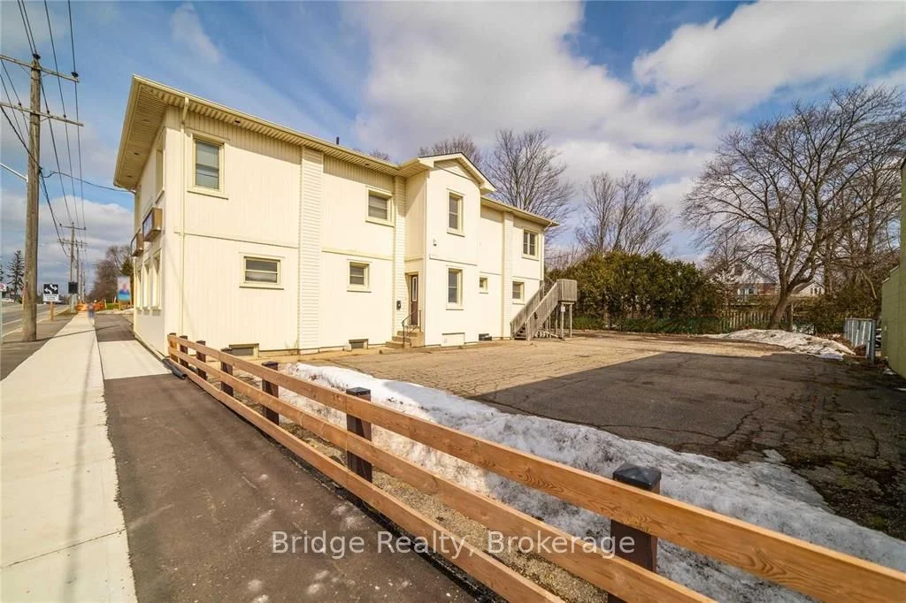 208 Huron Street 2, Woodstock, On N4s 7a1