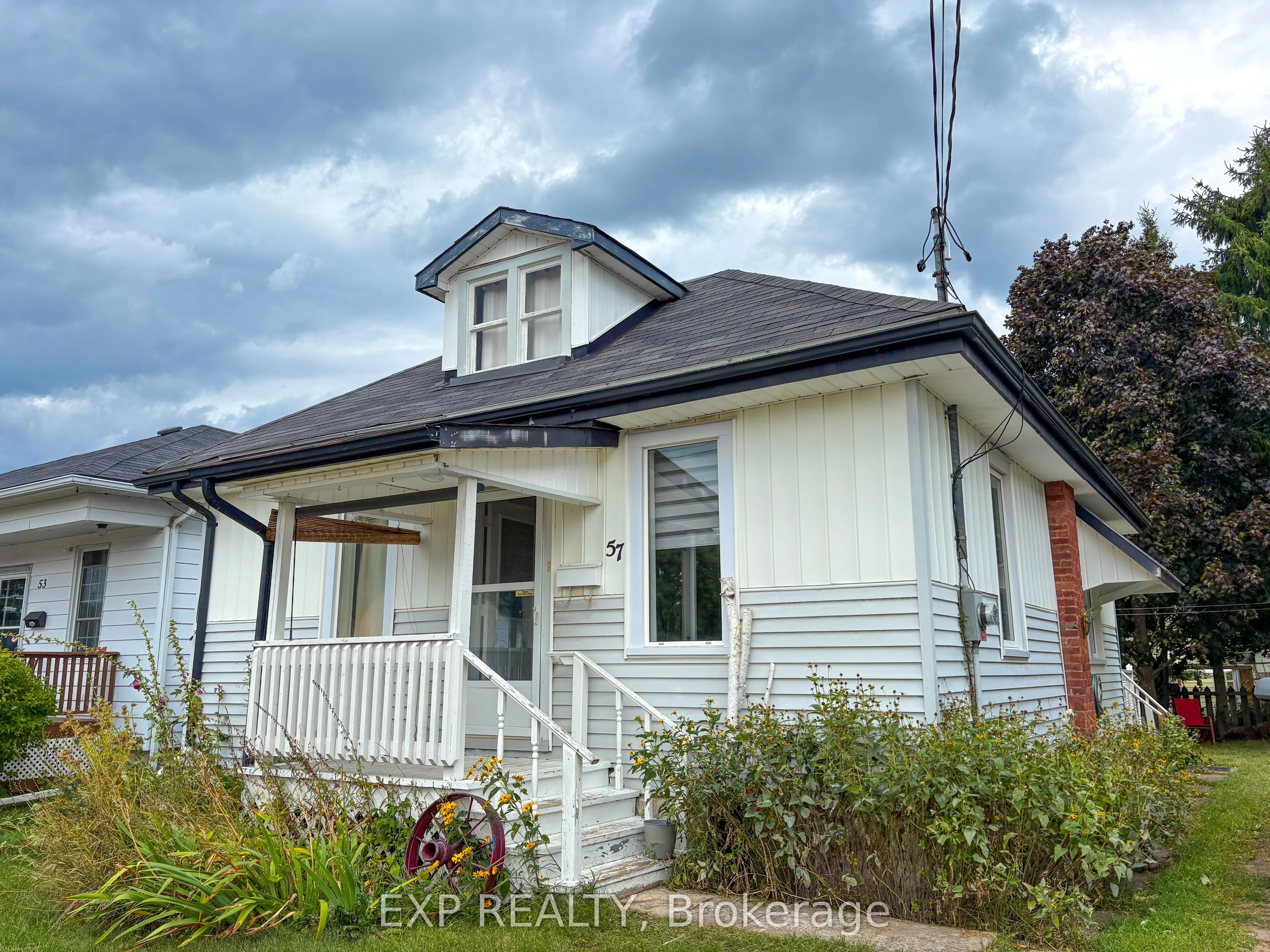 57 Bank Street S, Renfrew, ON K7V 2E5