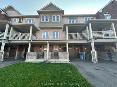 Att/Row/Townhouse in Hamilton