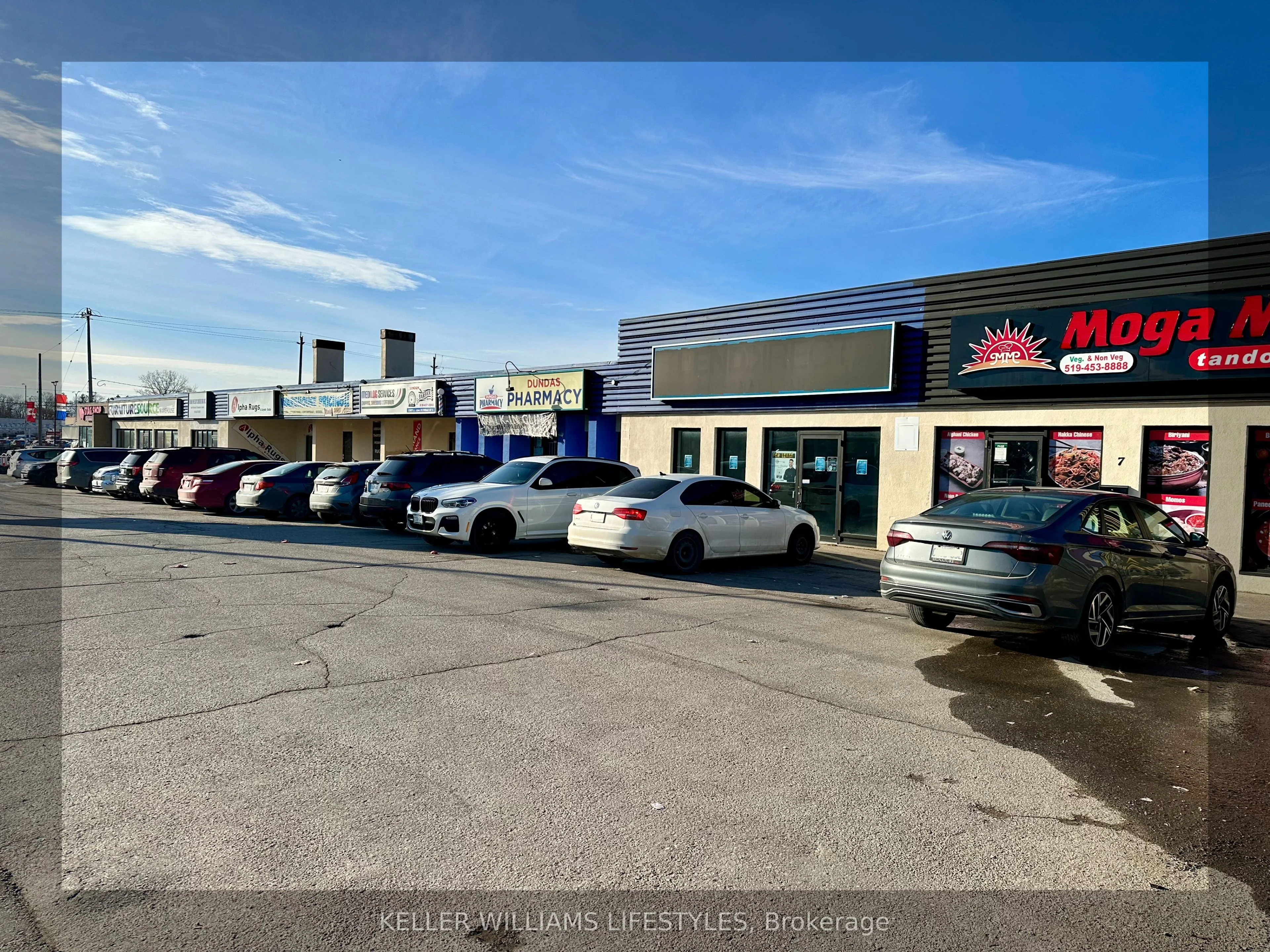 1560 Dundas Street 4, London East, ON N5W 3C1