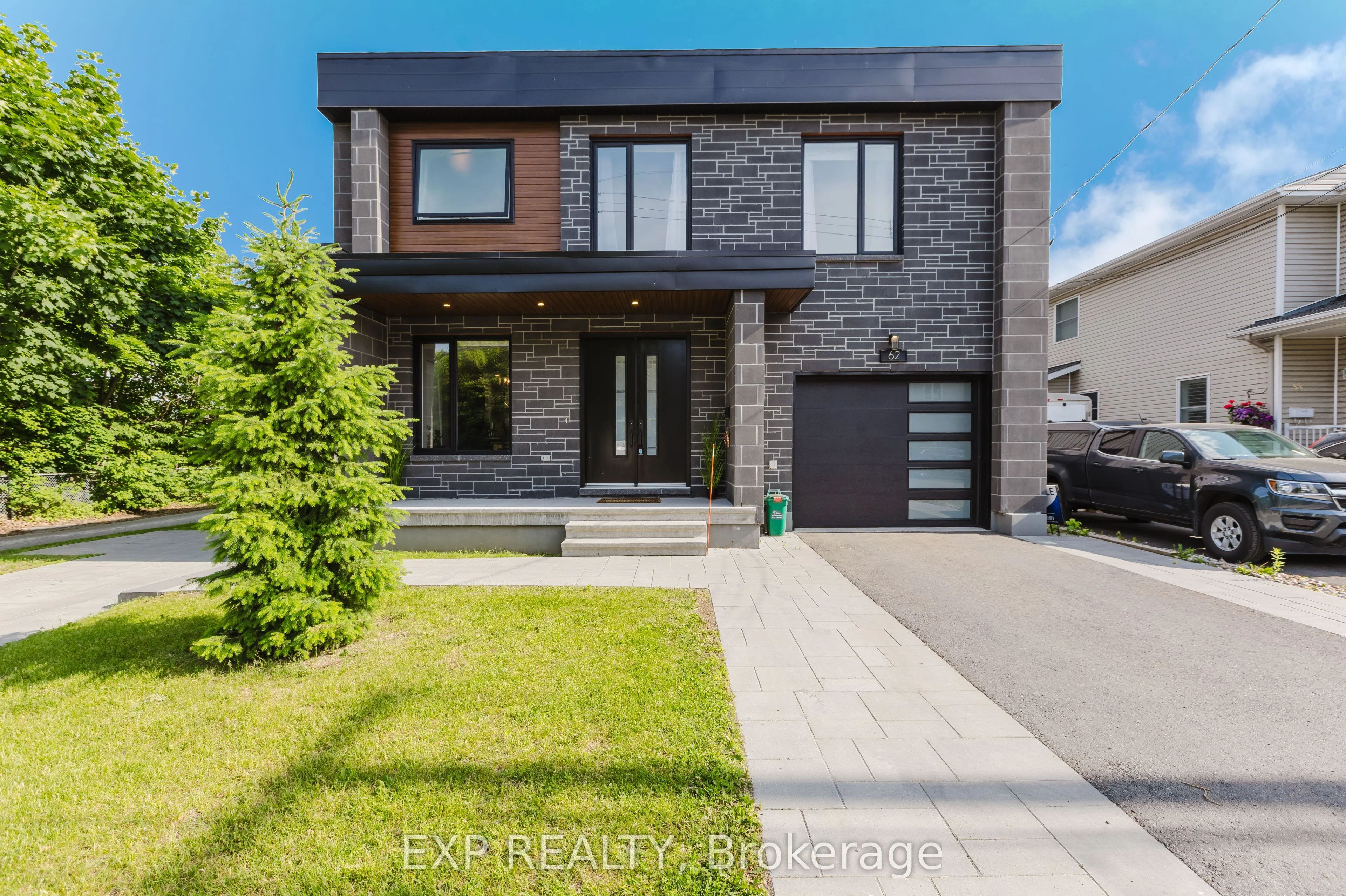 Semi-Detached in Overbrook - Castleheights and Area