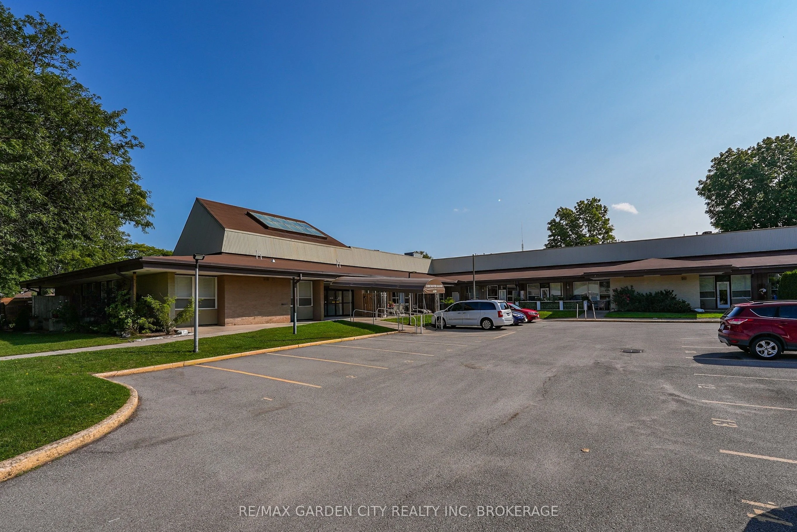 6350 Dorchester Road 125, Niagara Falls, ON L2G 0A1