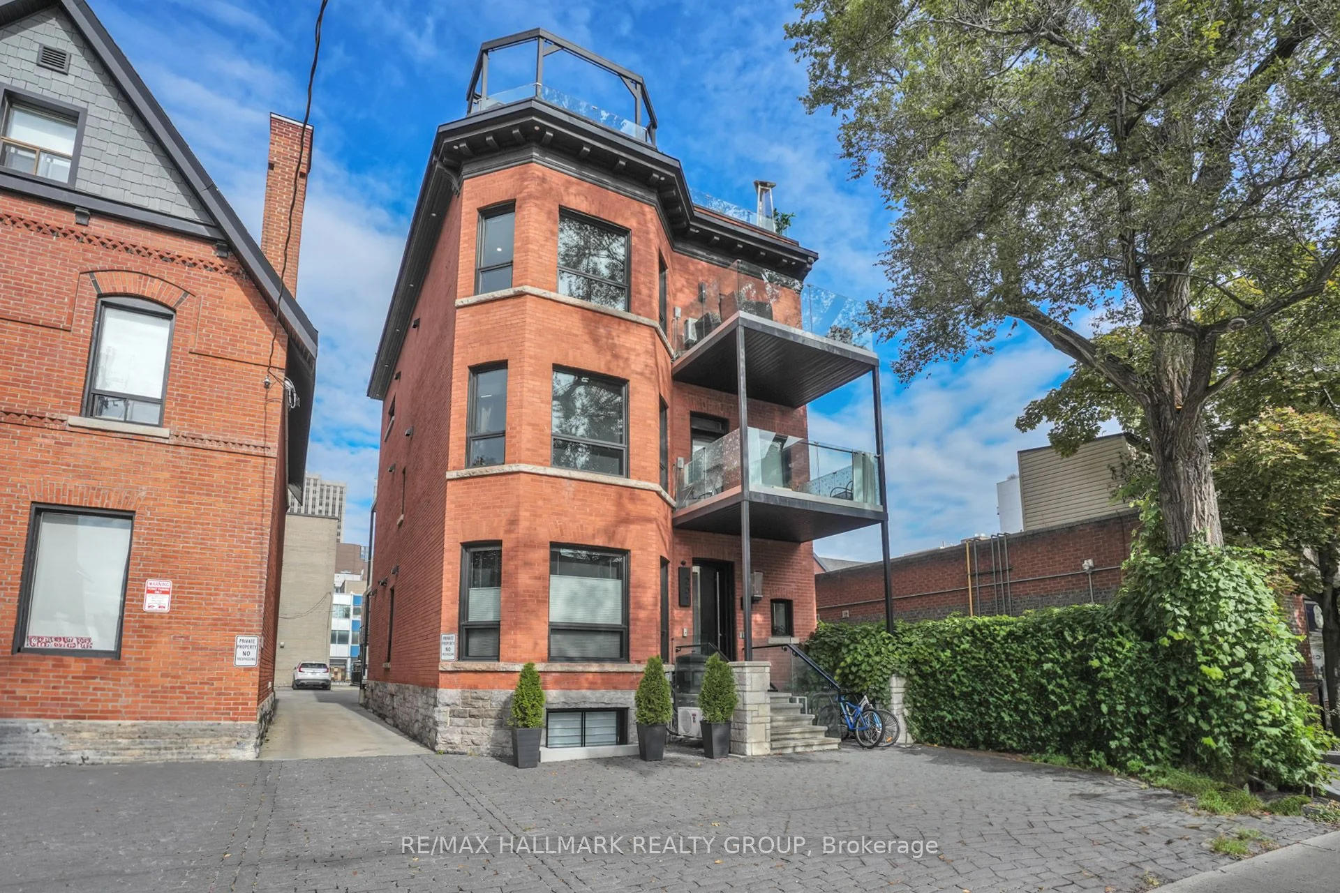 201 MACLAREN Street 5, Ottawa Centre, ON K2P 0L4