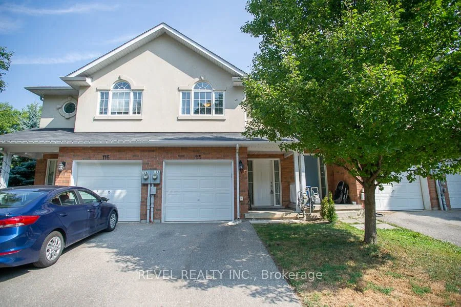 Att/Row/Townhouse in Brantford