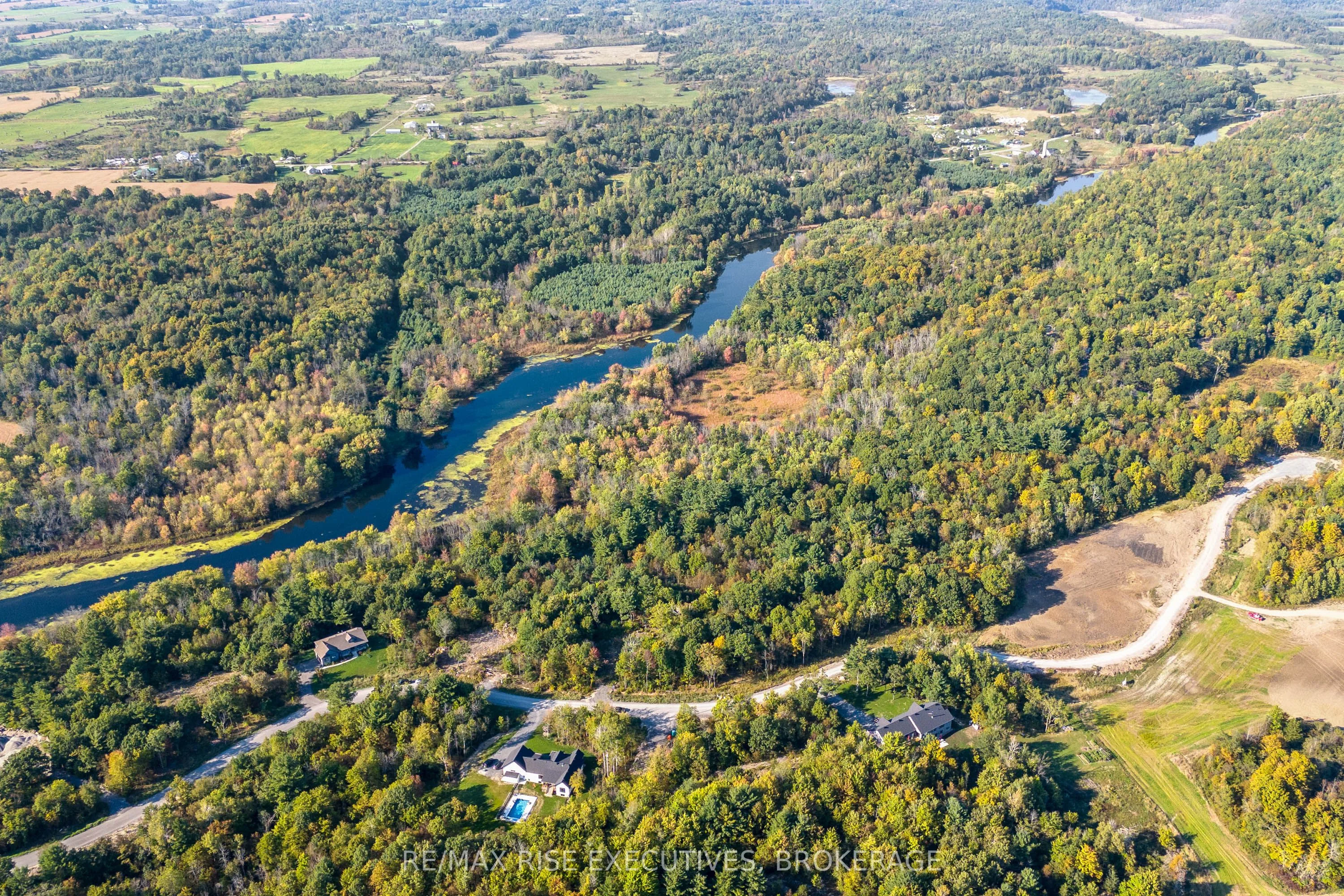 B3 HETU Road, Front of Leeds & Seeleys Bay, ON K7G 2V3