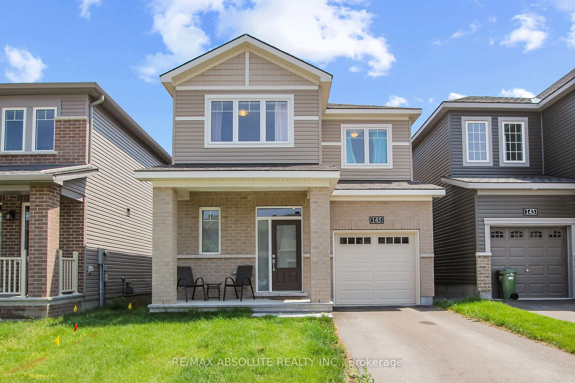 Detached in Kanata