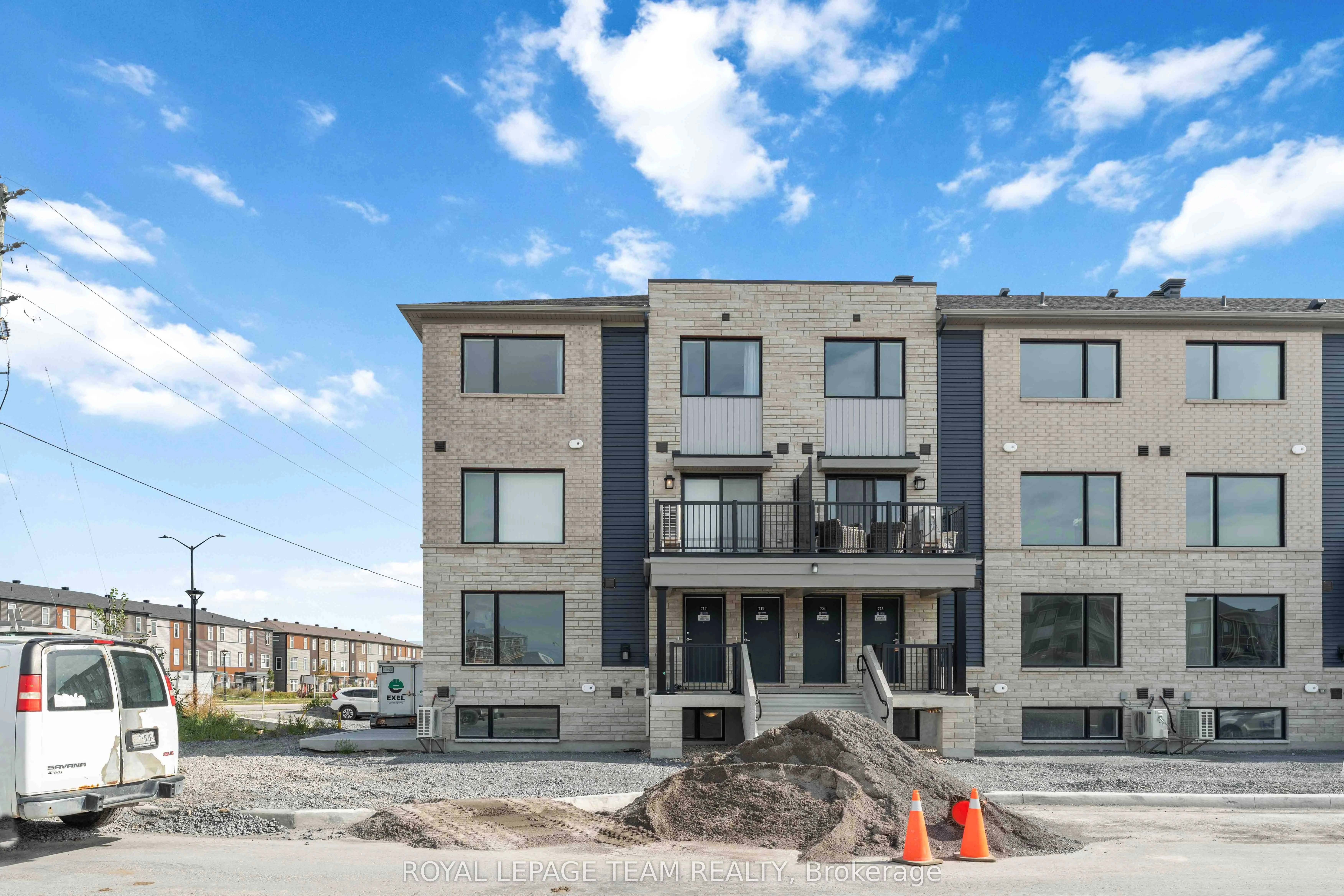 719 Arcadian Private, Kanata, ON K2T 0R8