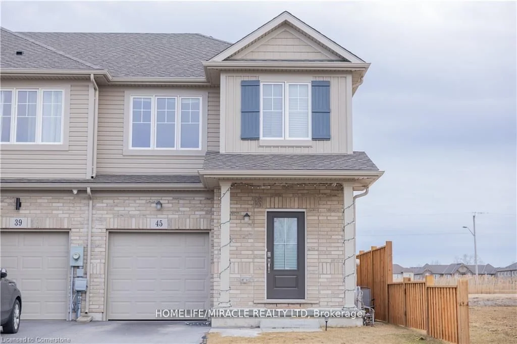 45 Sycamore Street, Welland, On L3c 0h8