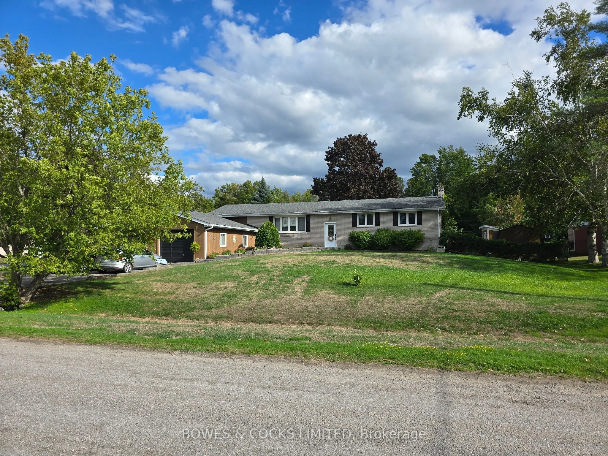 33 Maple Grove Road, Kawartha Lakes, On K9v 4r6