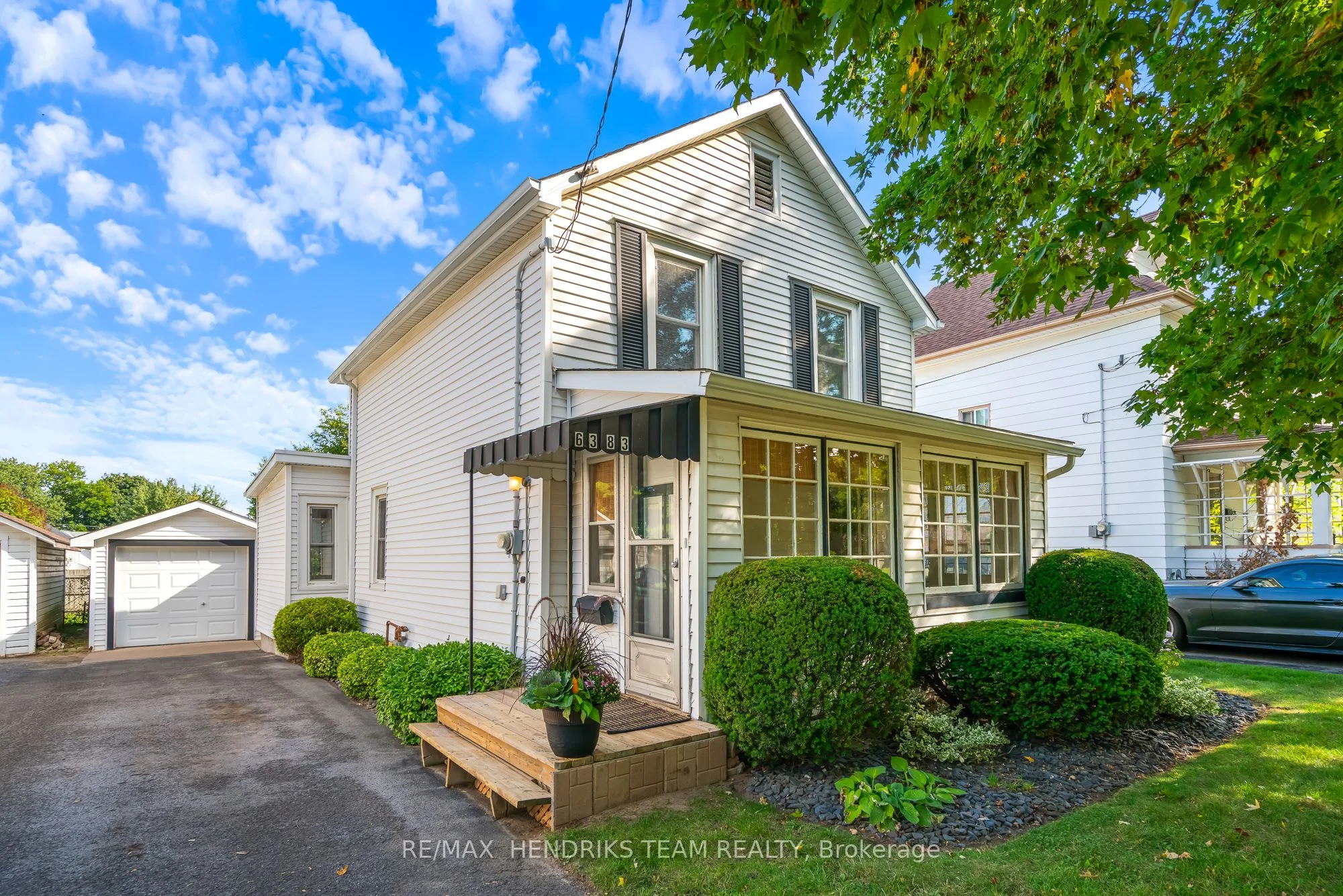 6383 High Street, Niagara Falls, ON L2G 1M9