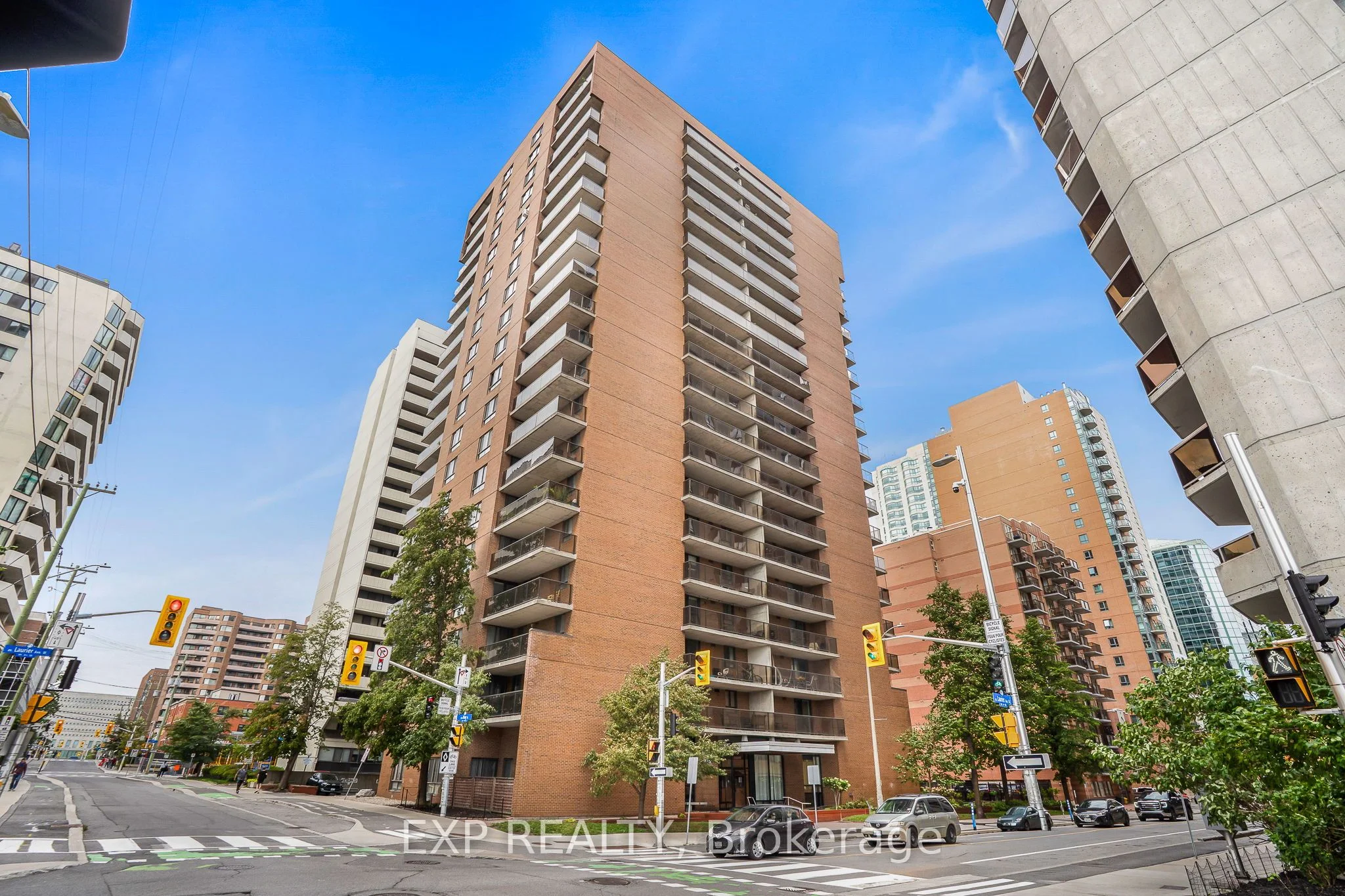 Condo Apartment in Ottawa Centre