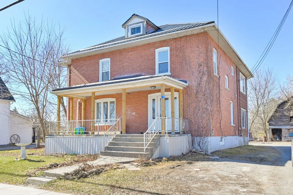 Detached in Quinte West
