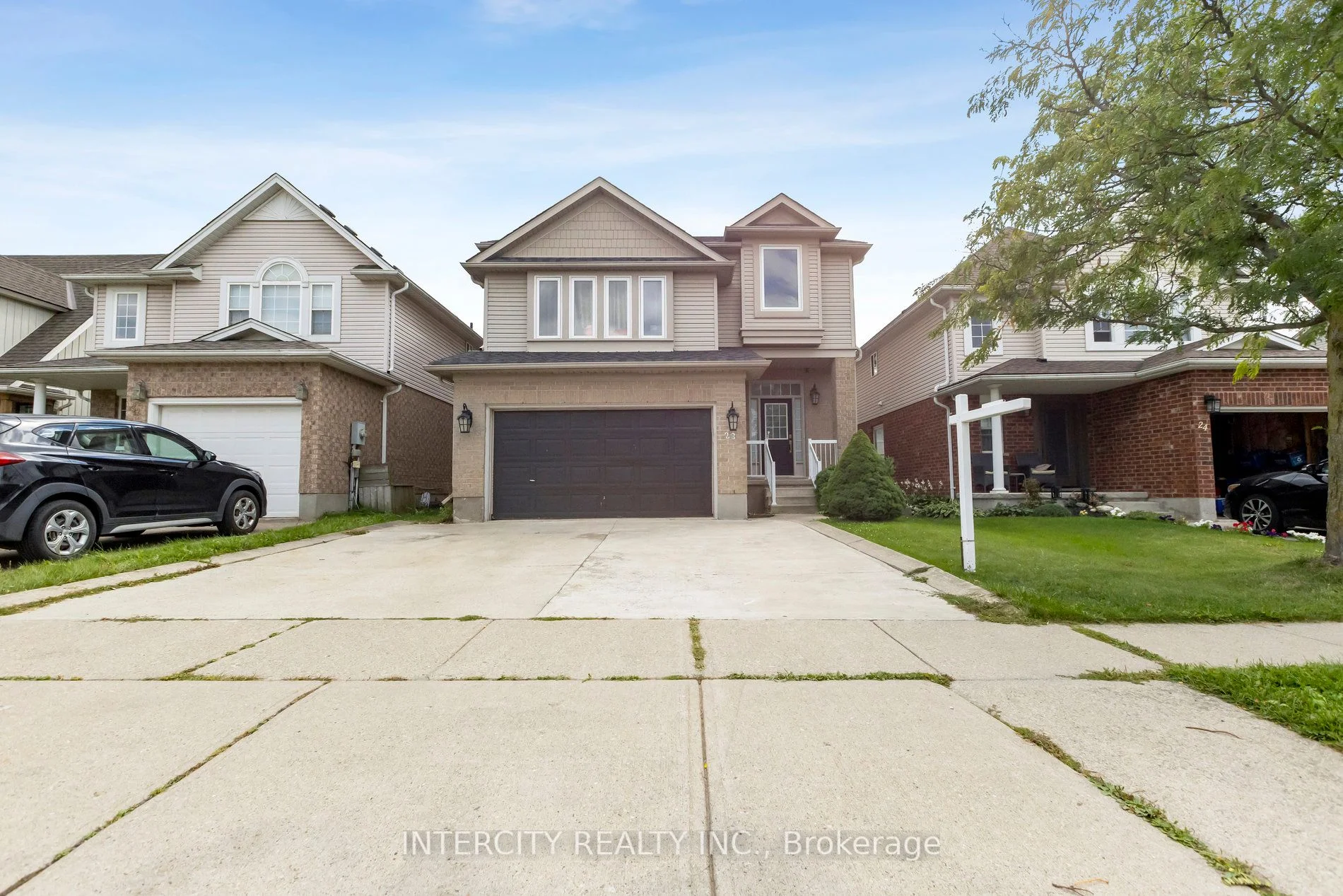 28 Vivian Baulk Street, Cambridge, ON N3H 5R1