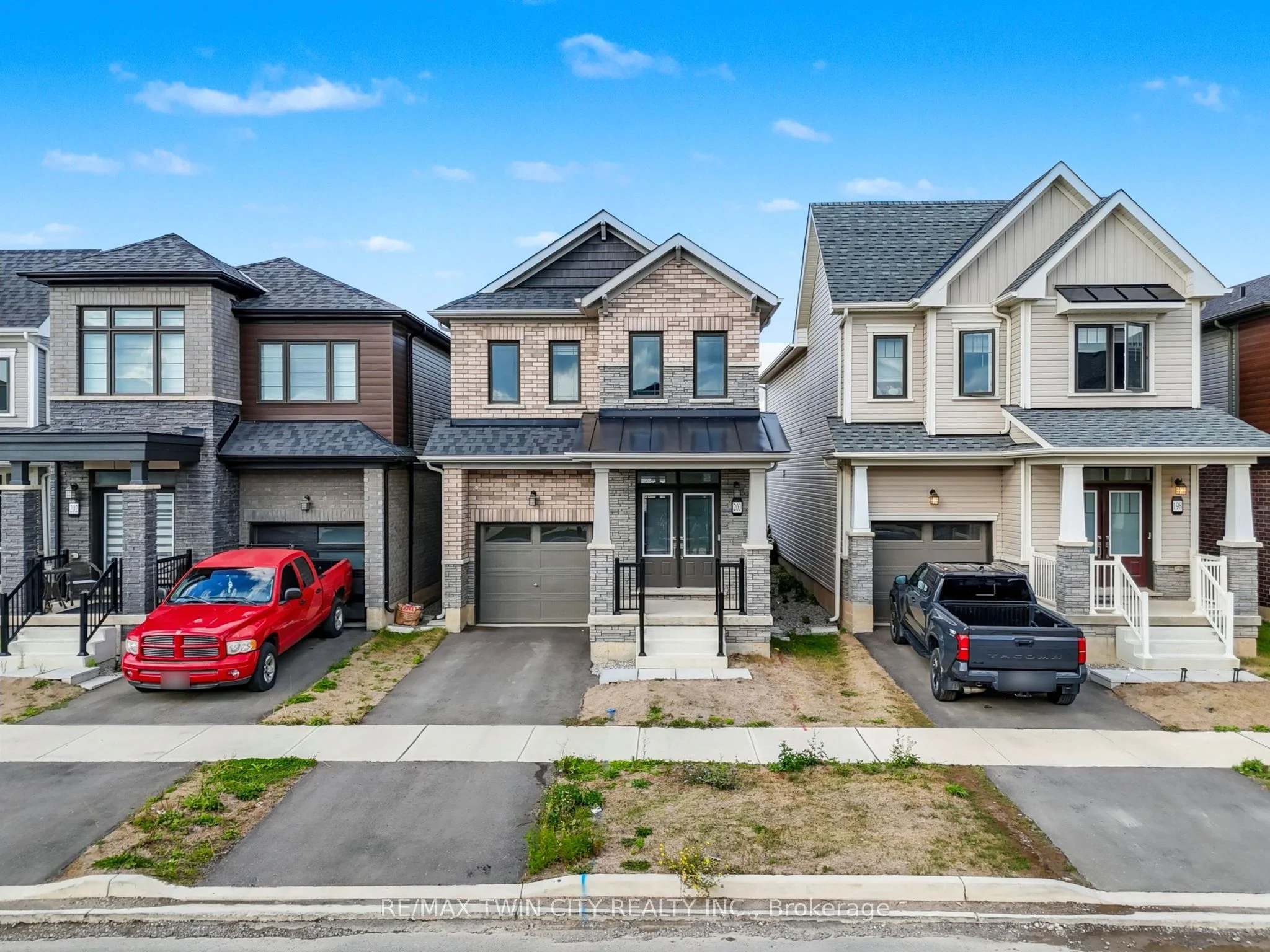 Detached in Brantford