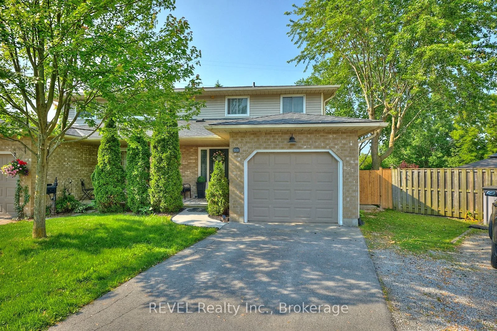 6585 Kuhn Crescent, Niagara Falls, ON L2H 2H1
