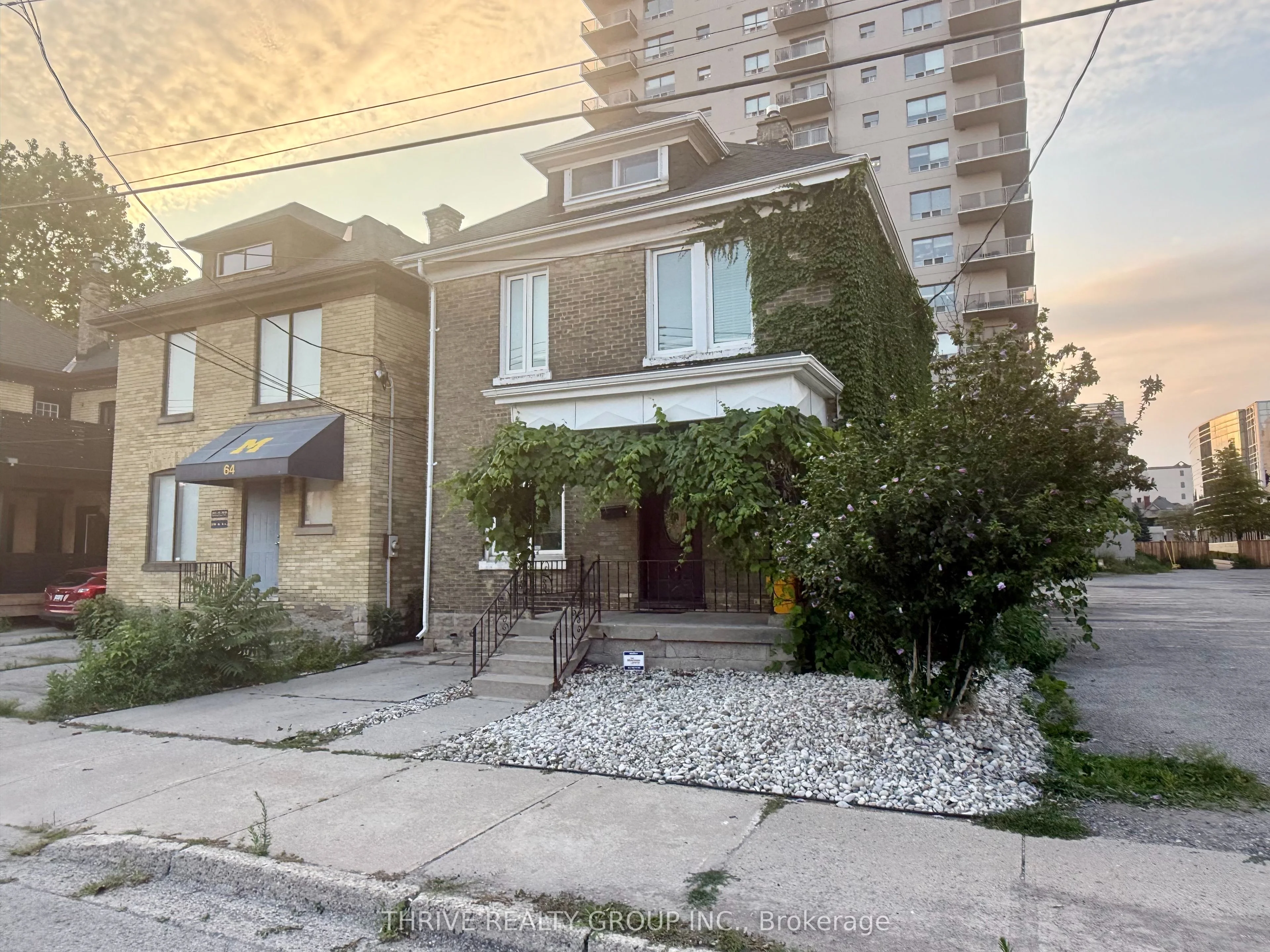 66 Fullarton Street, London East, ON N6A 1K1